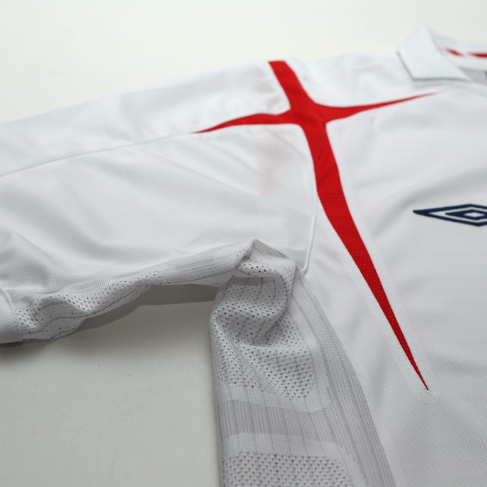 2005/07 Beckham #7 England Vintage Umbro Home Football Shirt (L) WC 2006