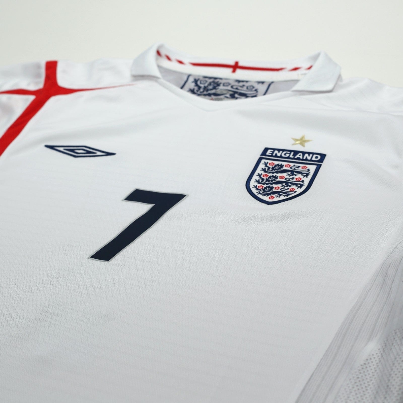 2005/07 Beckham #7 England Vintage Umbro Home Football Shirt (L) WC 2006