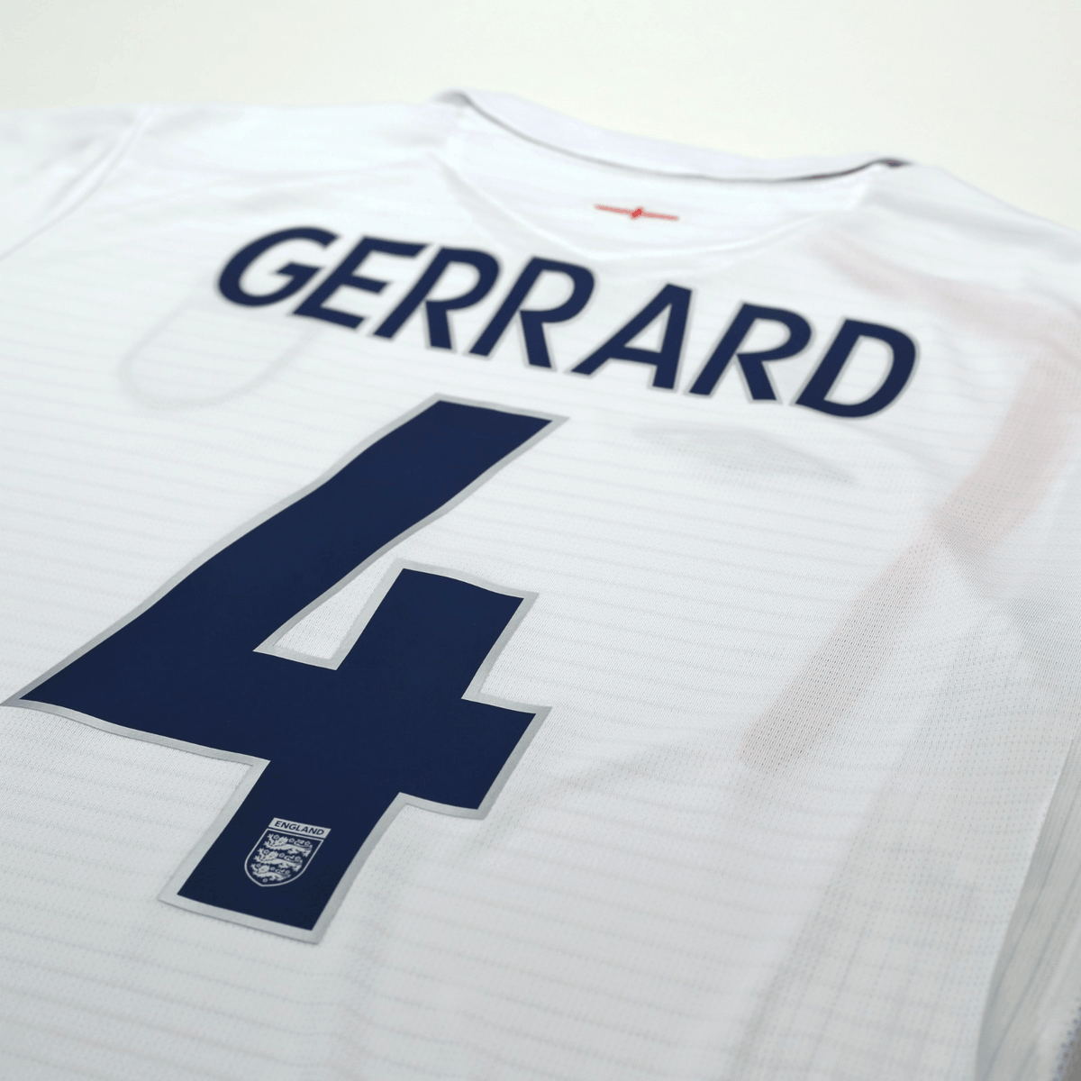 2005/07 Gerrard #4 England Vintage Umbro Home Football Shirt (L) WC 2006