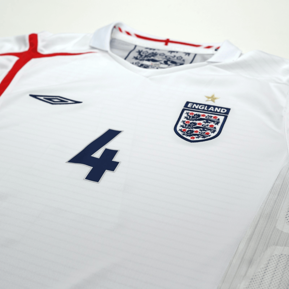 2005/07 Gerrard #4 England Vintage Umbro Home Football Shirt (L) WC 2006