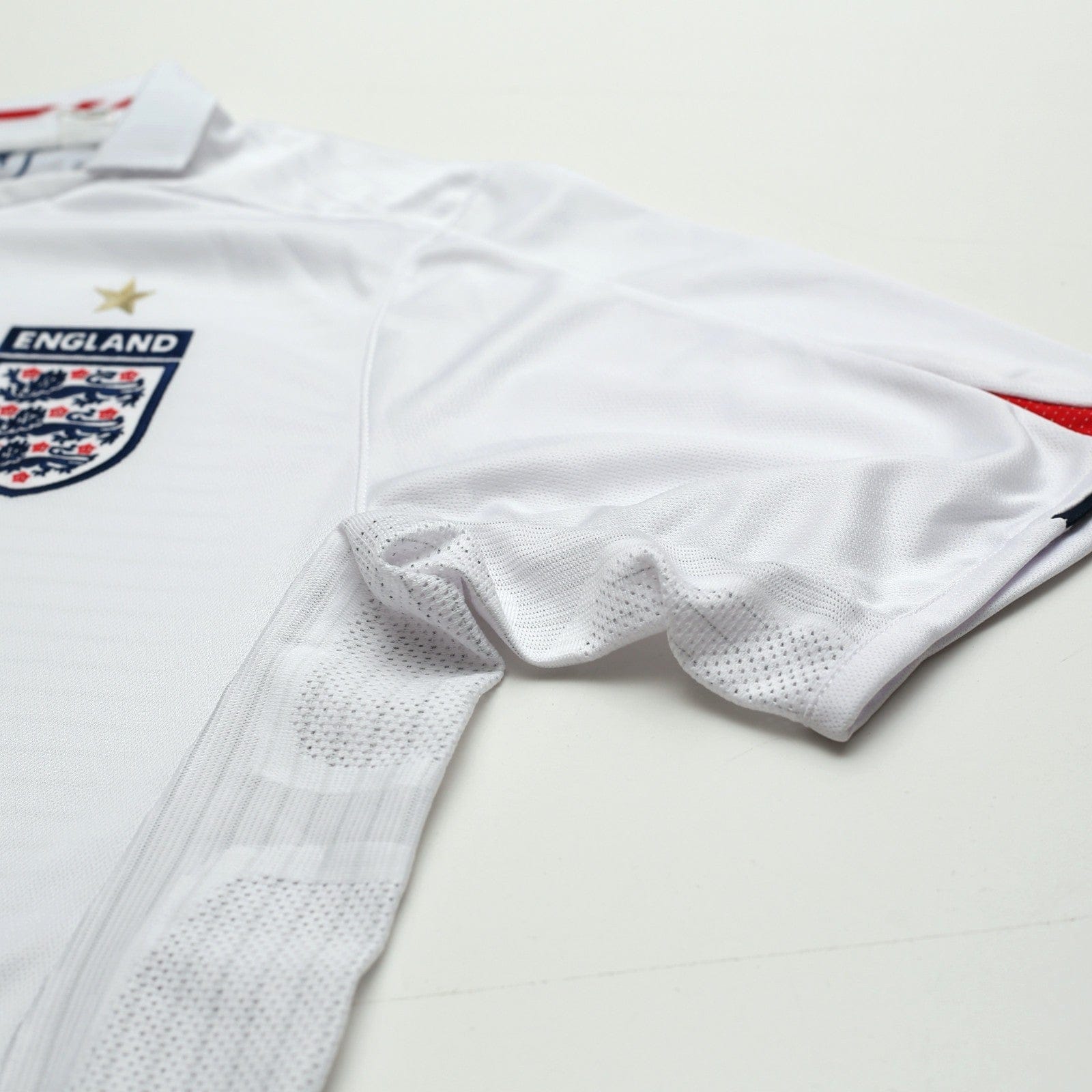 2005/07 Gerrard #4 England Vintage Umbro Home Football Shirt (M) WC 2006