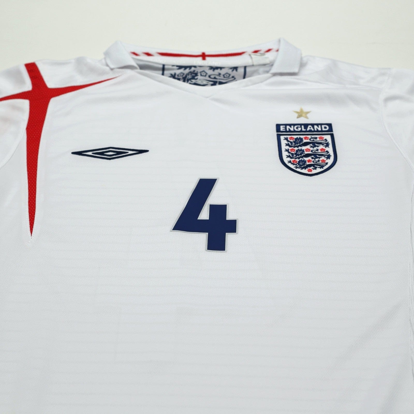 2005/07 Gerrard #4 England Vintage Umbro Home Football Shirt (M) WC 2006