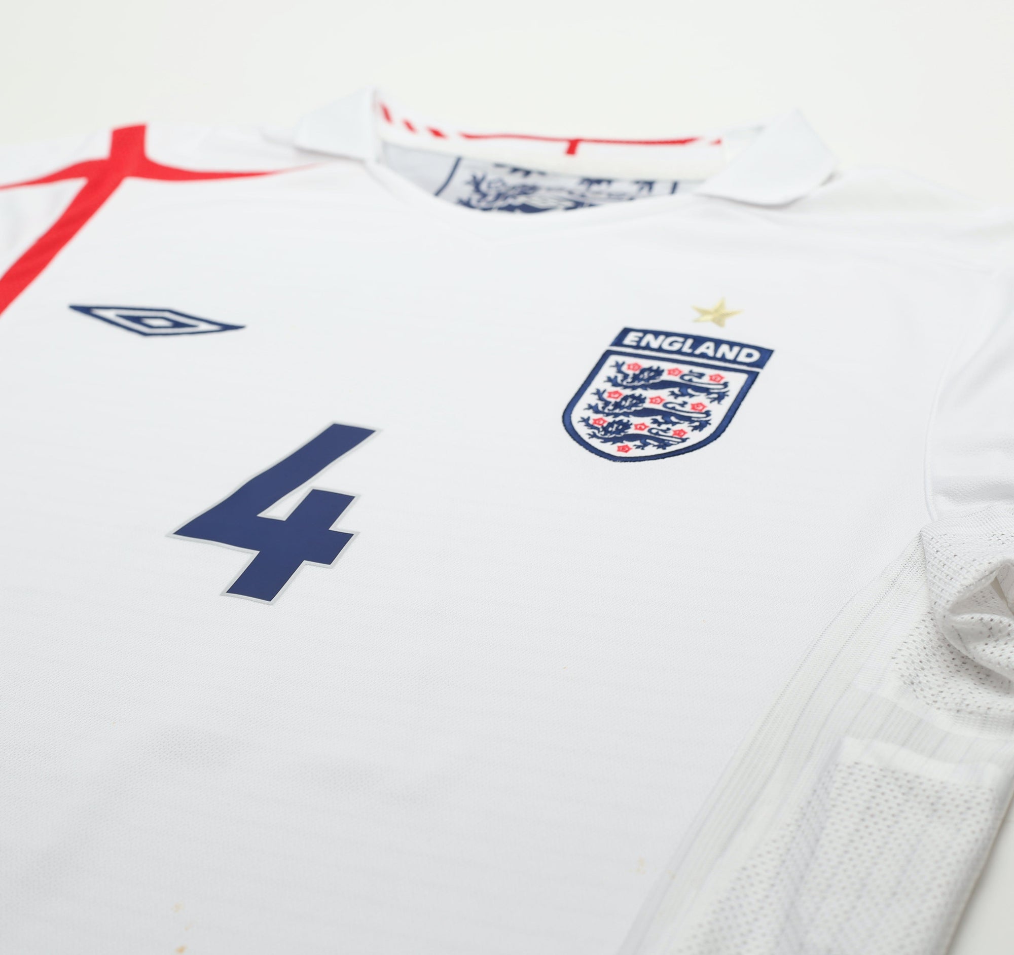 2005/07 GERRARD #4 England Vintage Umbro Home Football Shirt (M) WC 2006