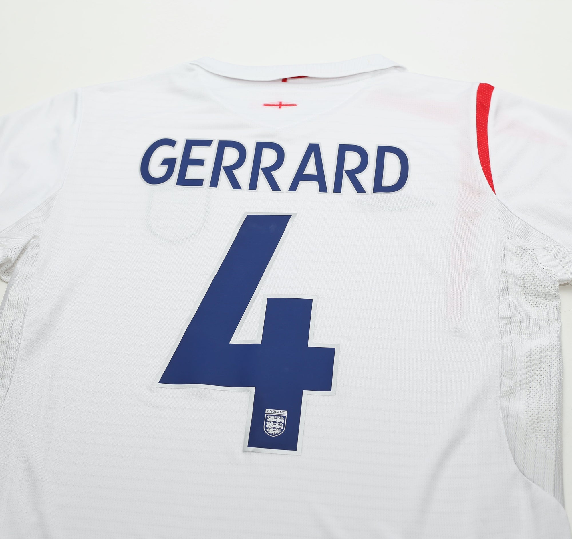 2005/07 GERRARD #4 England Vintage Umbro Home Football Shirt (M) WC 2006