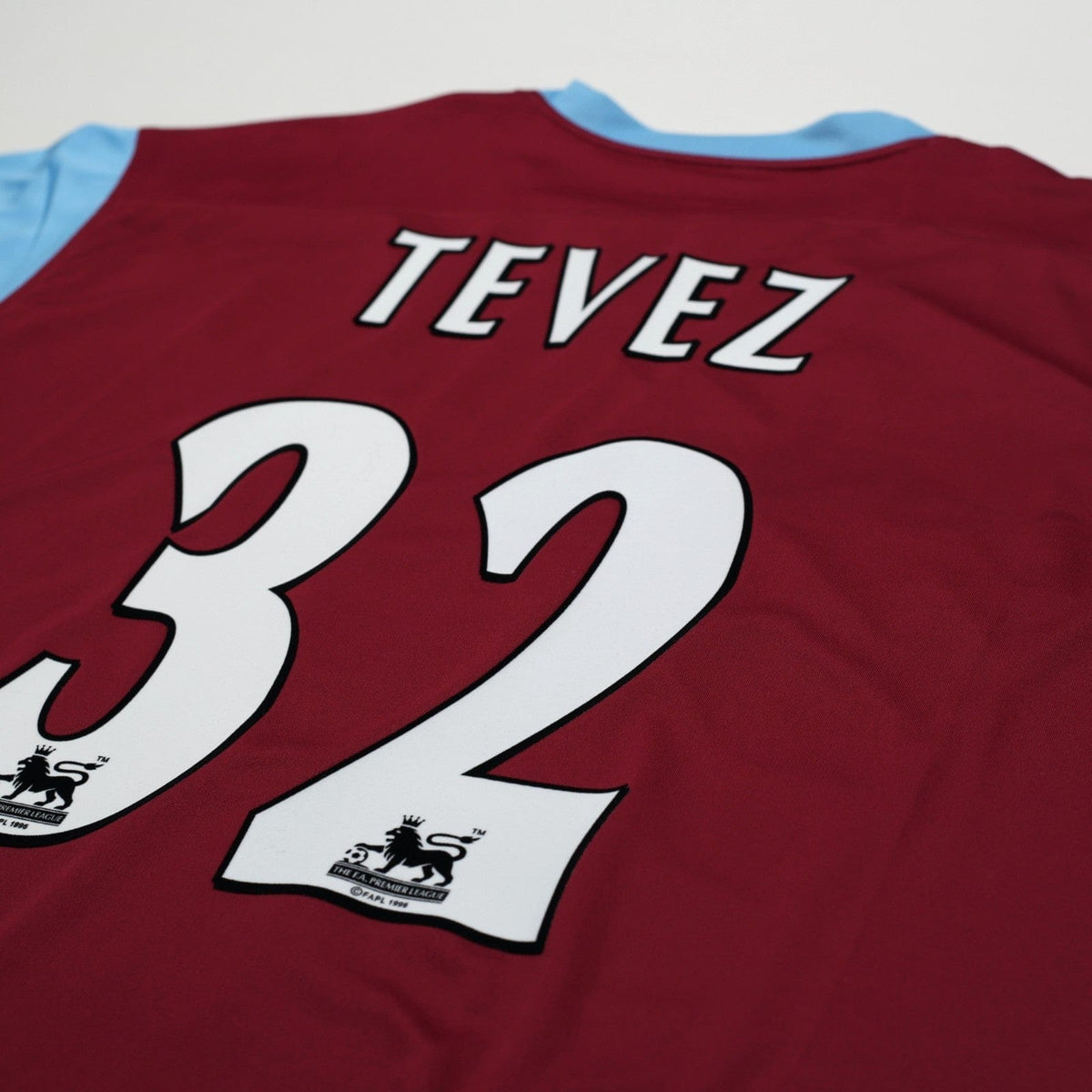 2005/07 Tevez #32 West Ham Vintage Reebok Football Shirt (L)