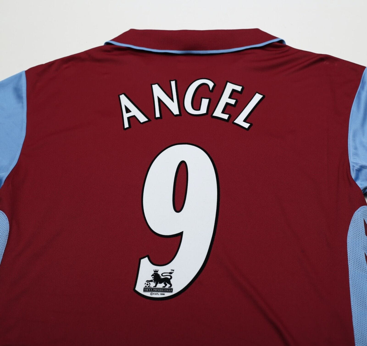 2006/07 ANGEL #9 Aston Villa Vintage Hummel Home Football Shirt (S/M)