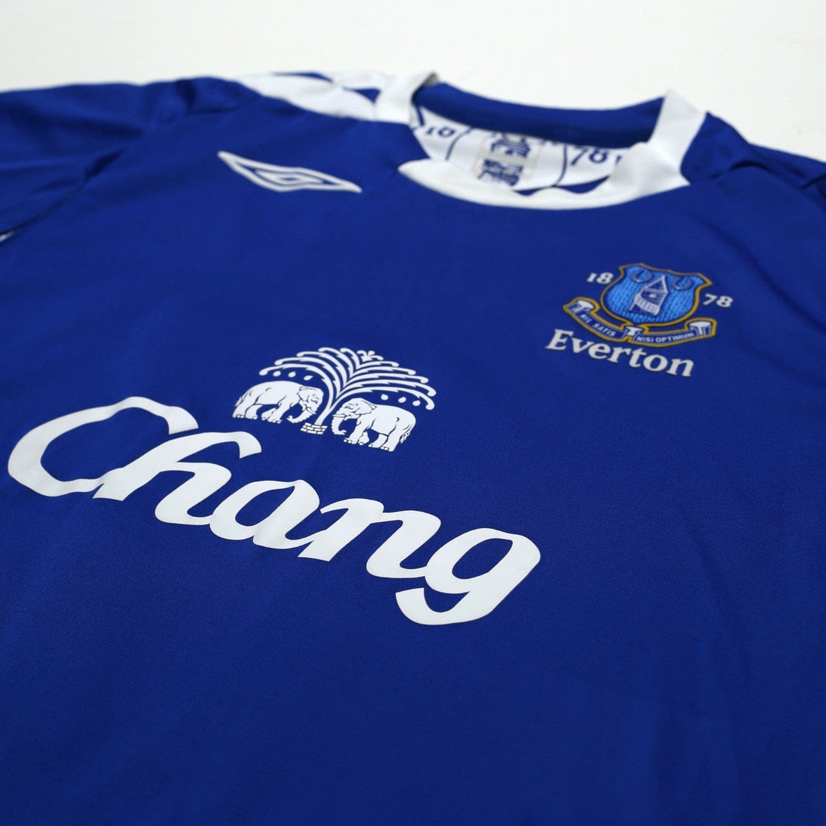 2006/07 Cahill #17 Everton Vintage Umbro Home Football Shirt (M)