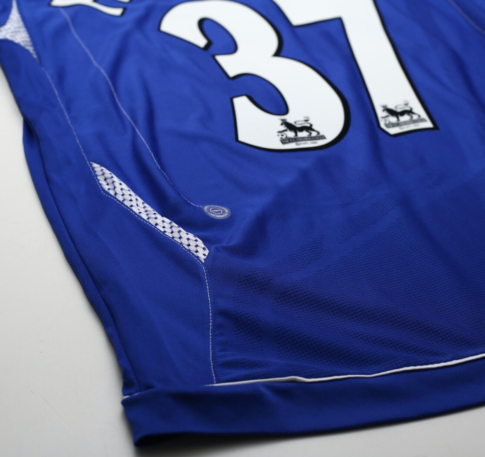 2006/07 FERNANDES #37 Everton Vintage Umbro Home Football Shirt (M/L)