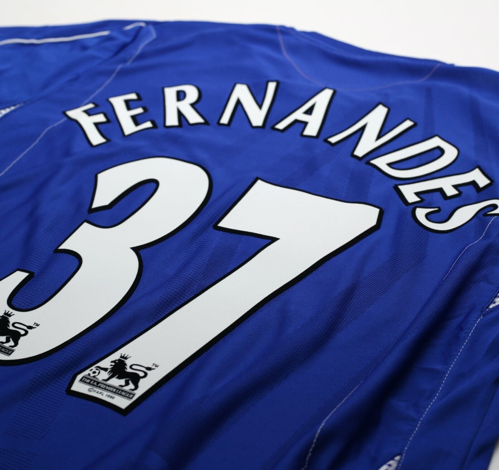 2006/07 FERNANDES #37 Everton Vintage Umbro Home Football Shirt (M/L)