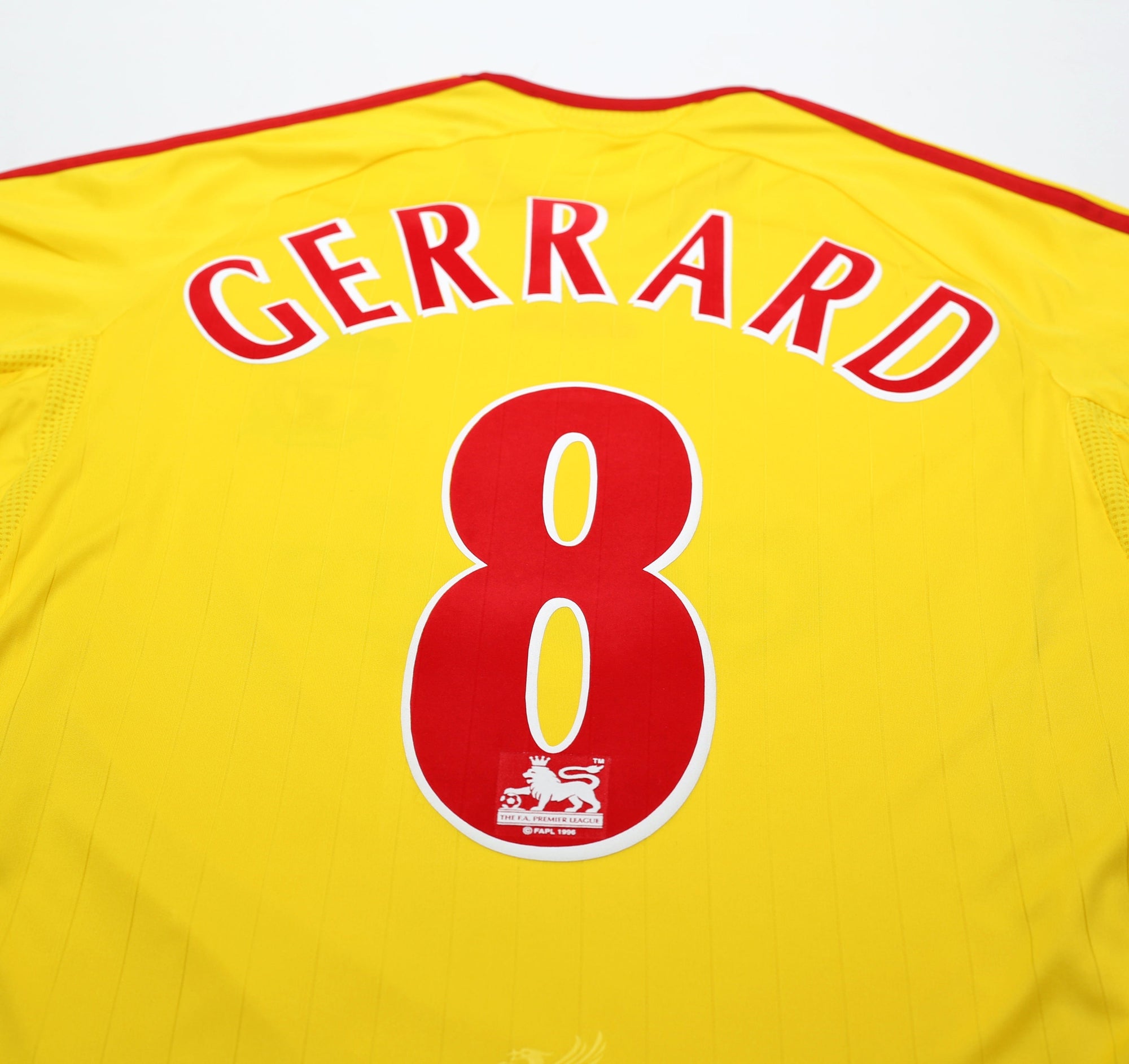 2006/07 GERRARD #8 Liverpool Vintage adidas Away Football Shirt (S)