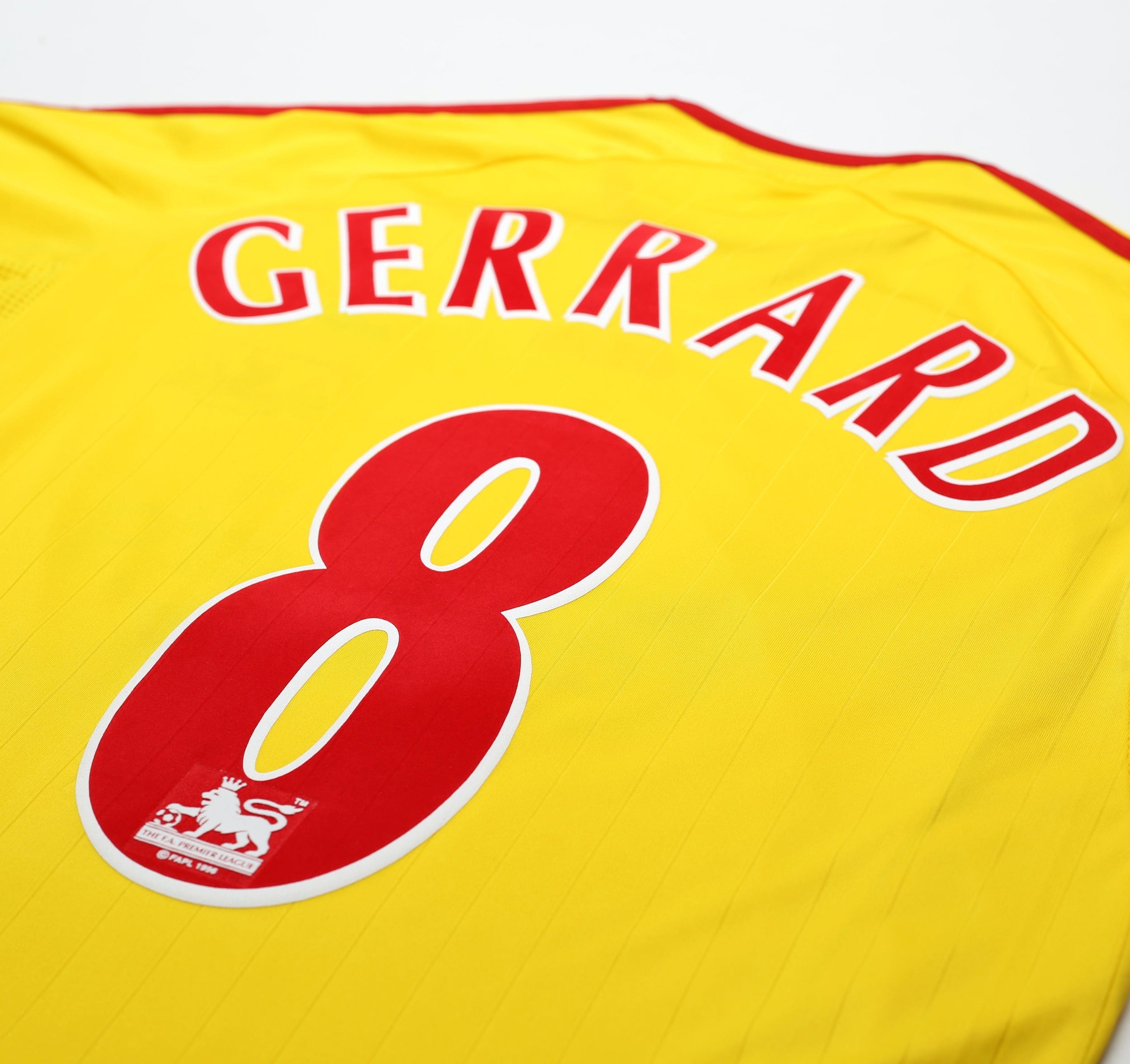 2006/07 GERRARD #8 Liverpool Vintage adidas Away Football Shirt (S)