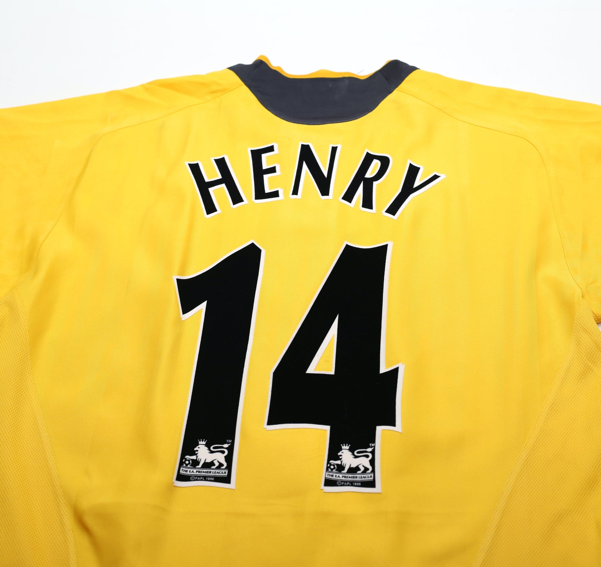 2006/07 HENRY #14 Arsenal Vintage Nike Away Football Shirt (L)