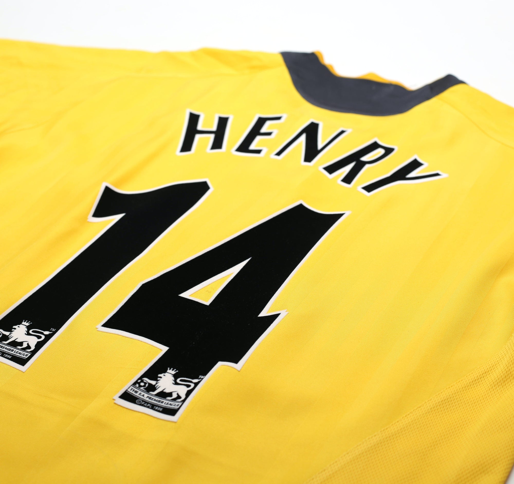 2006/07 HENRY #14 Arsenal Vintage Nike Away Football Shirt (L)