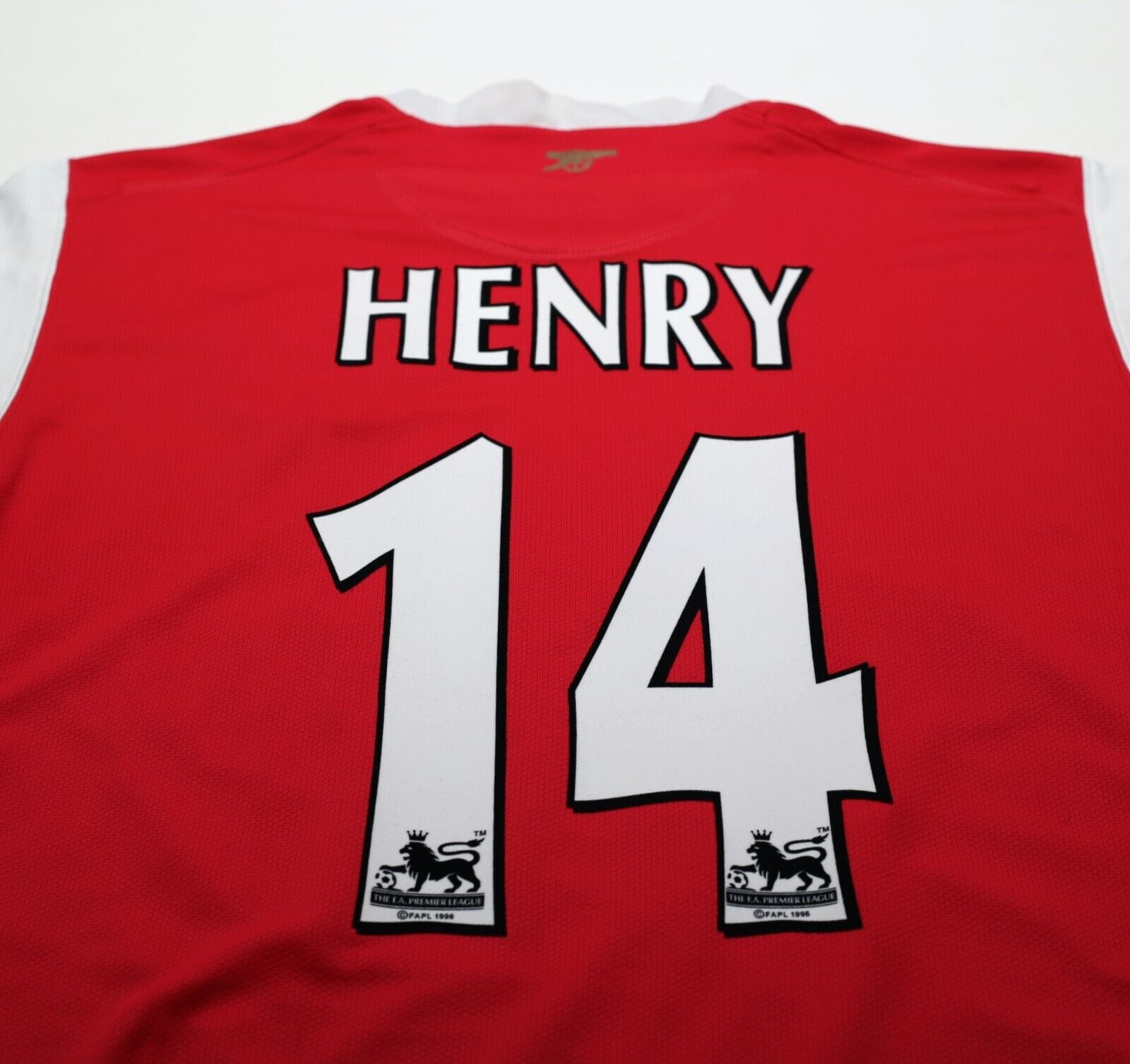 2006/07 HENRY #14 Arsenal Vintage Nike Home Football Shirt (M)