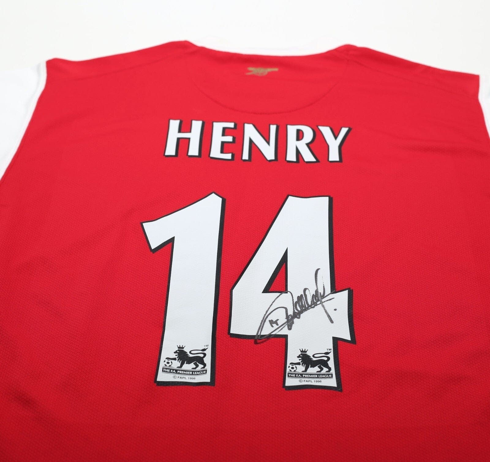 2006/07 HENRY #14 Arsenal Vintage Nike Home Football Shirt (M) SIGNED