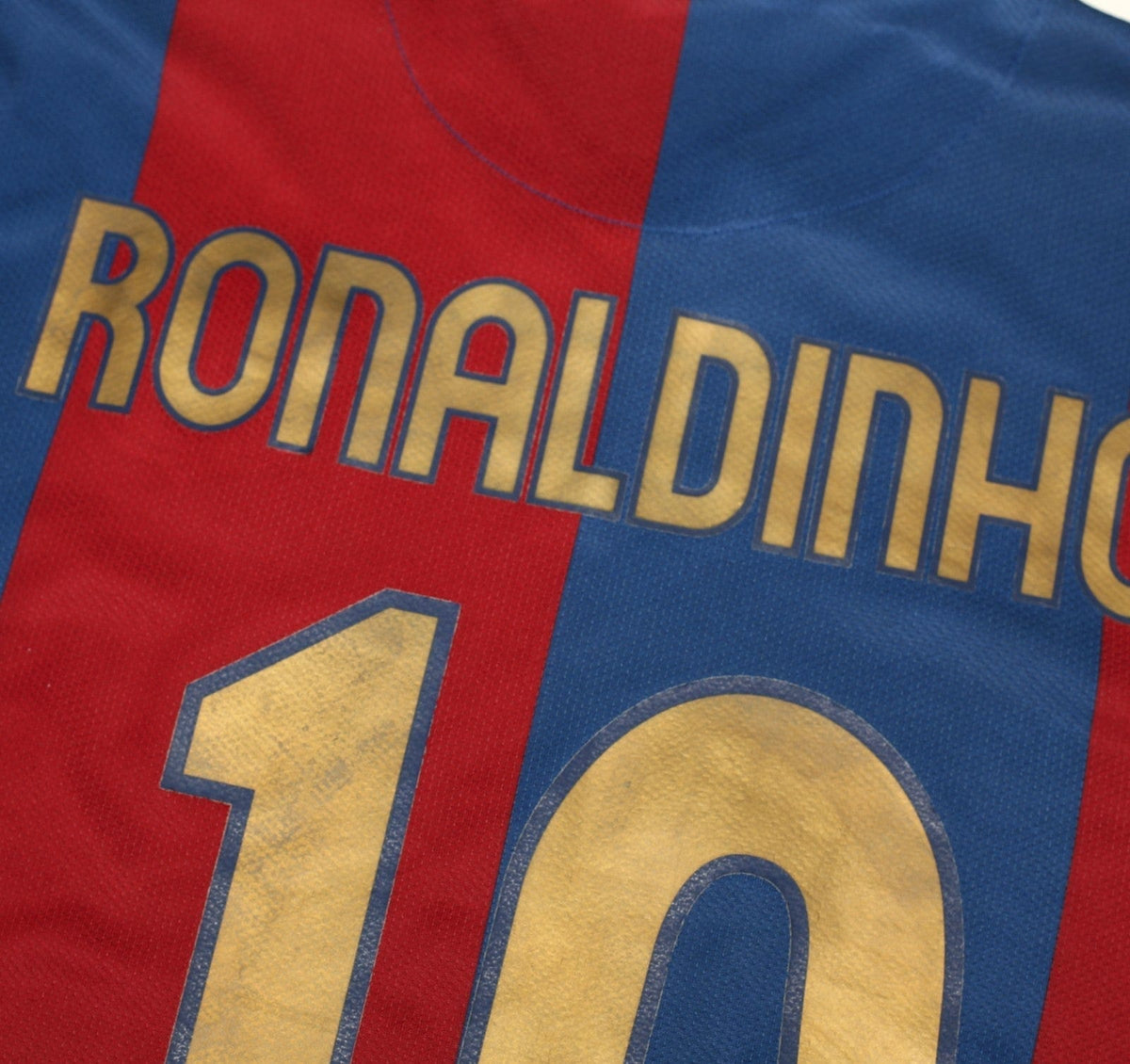 2006/07 RONALDINHO #10 Barcelona Vintage Nike Home Football Shirt (M)