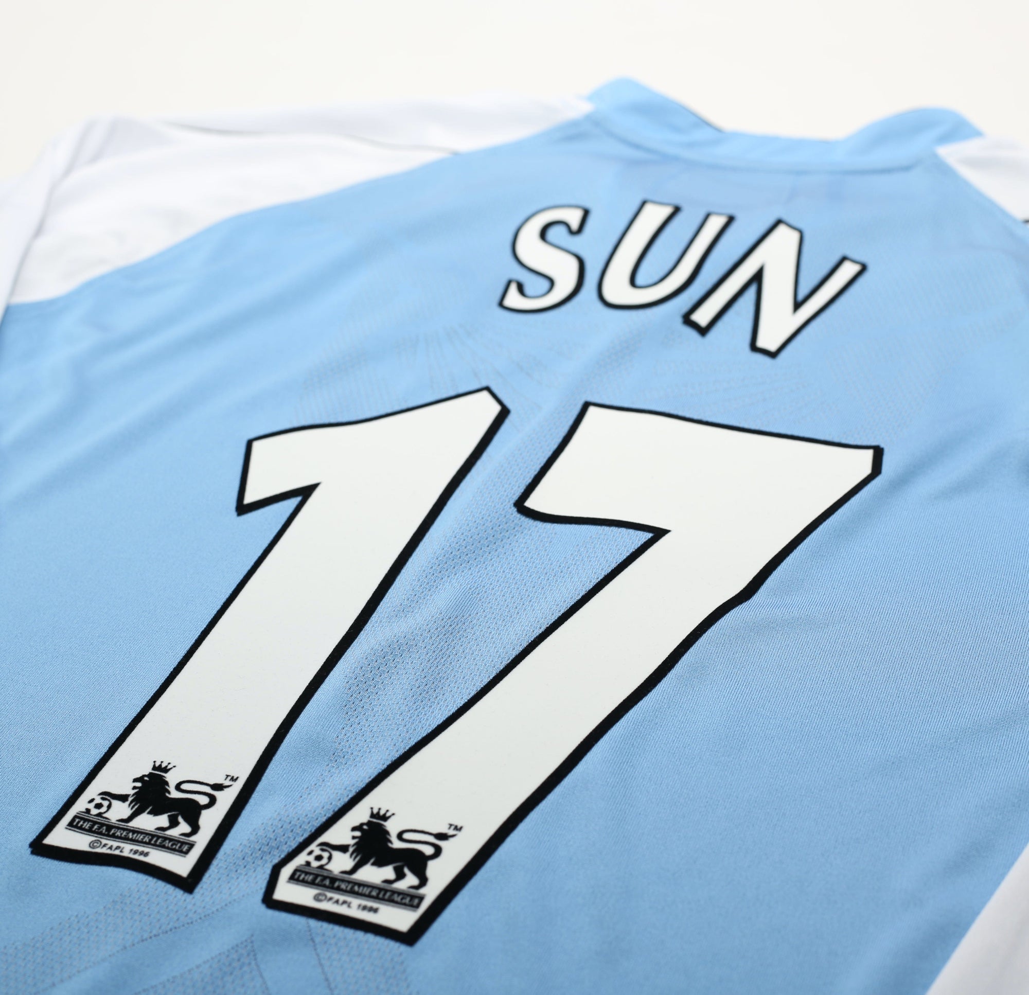 2006/07 SUN JI HAI  #17 Manchester City Vintage Reebok Long Sleeve Football Home Shirt (M)