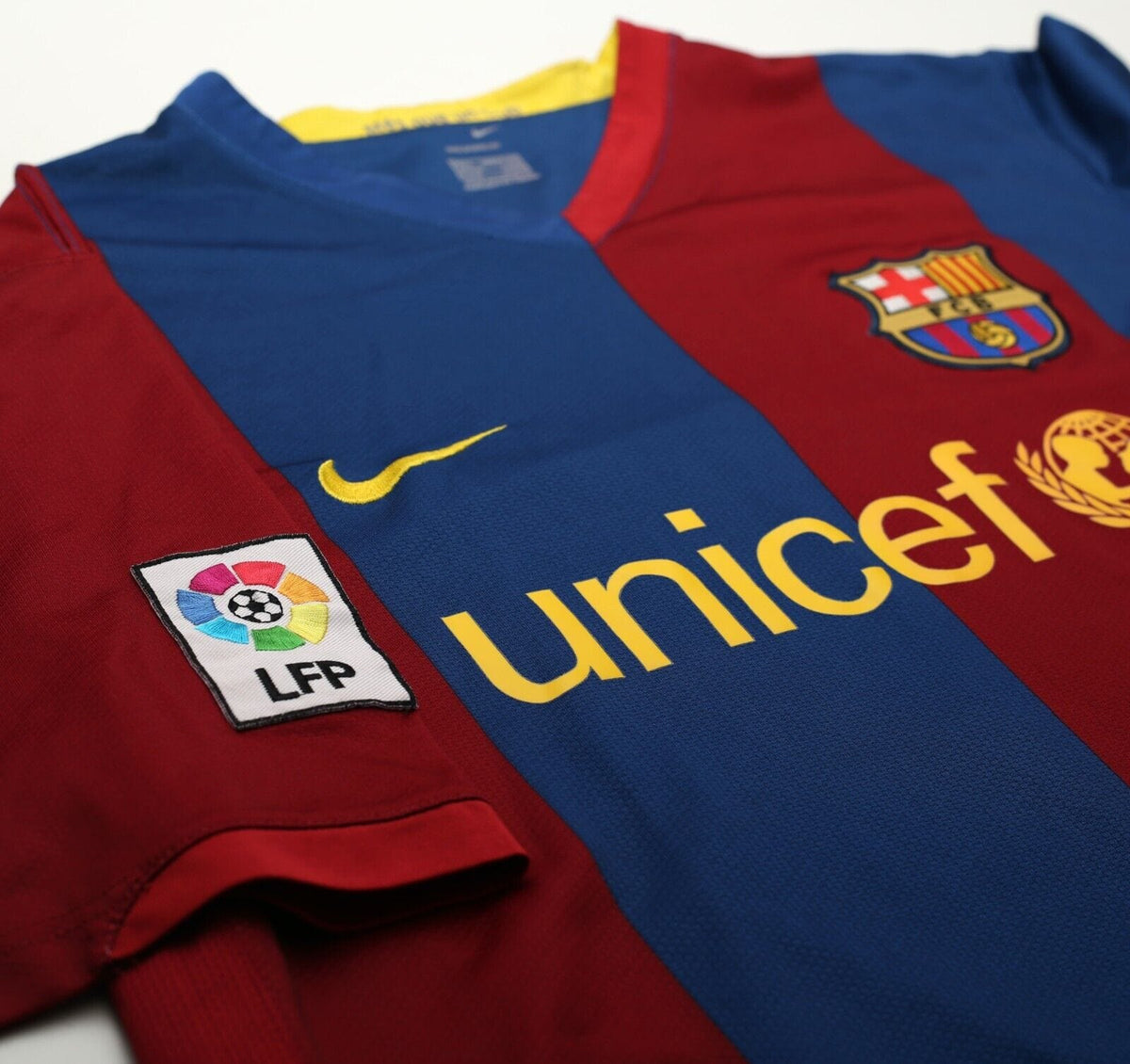 2006/07 XAVI #6 Barcelona Vintage Nike Home Football Shirt (L)