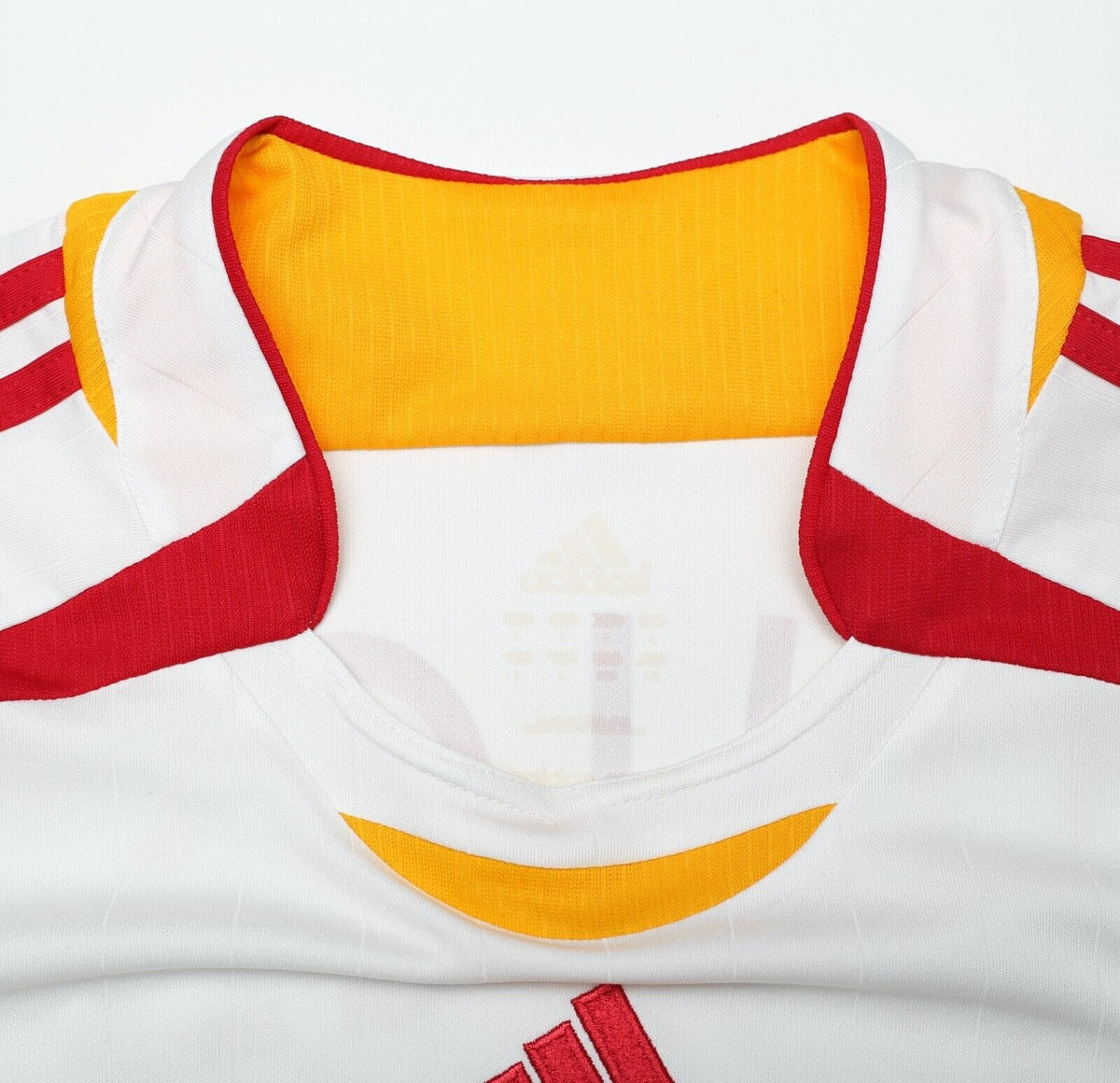 2006/08 A. INIESTA #16 Spain Vintage adidas Away Football Shirt (L)