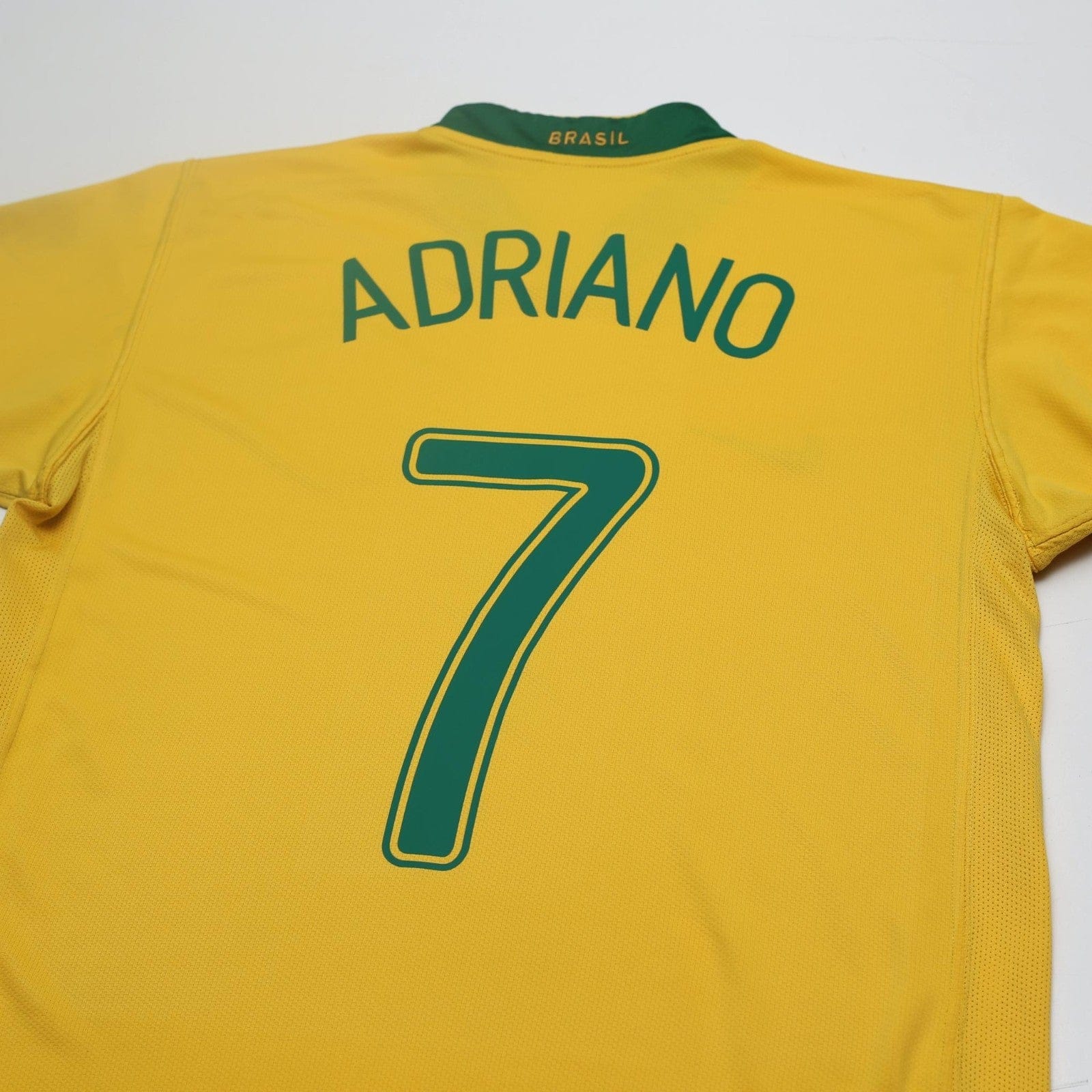 2006/08 Adriano #7 Brazil Vintage Nike Home Football Shirt (M) World Cup 06
