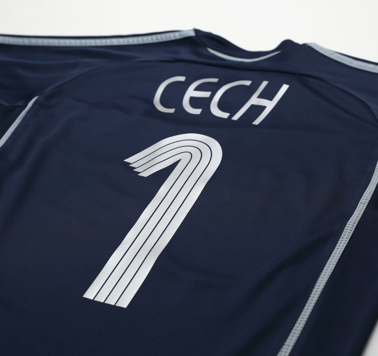 2006/08 CECH #1 Chelsea Vintage adidas UCL Goalkeeper Football Shirt (S)