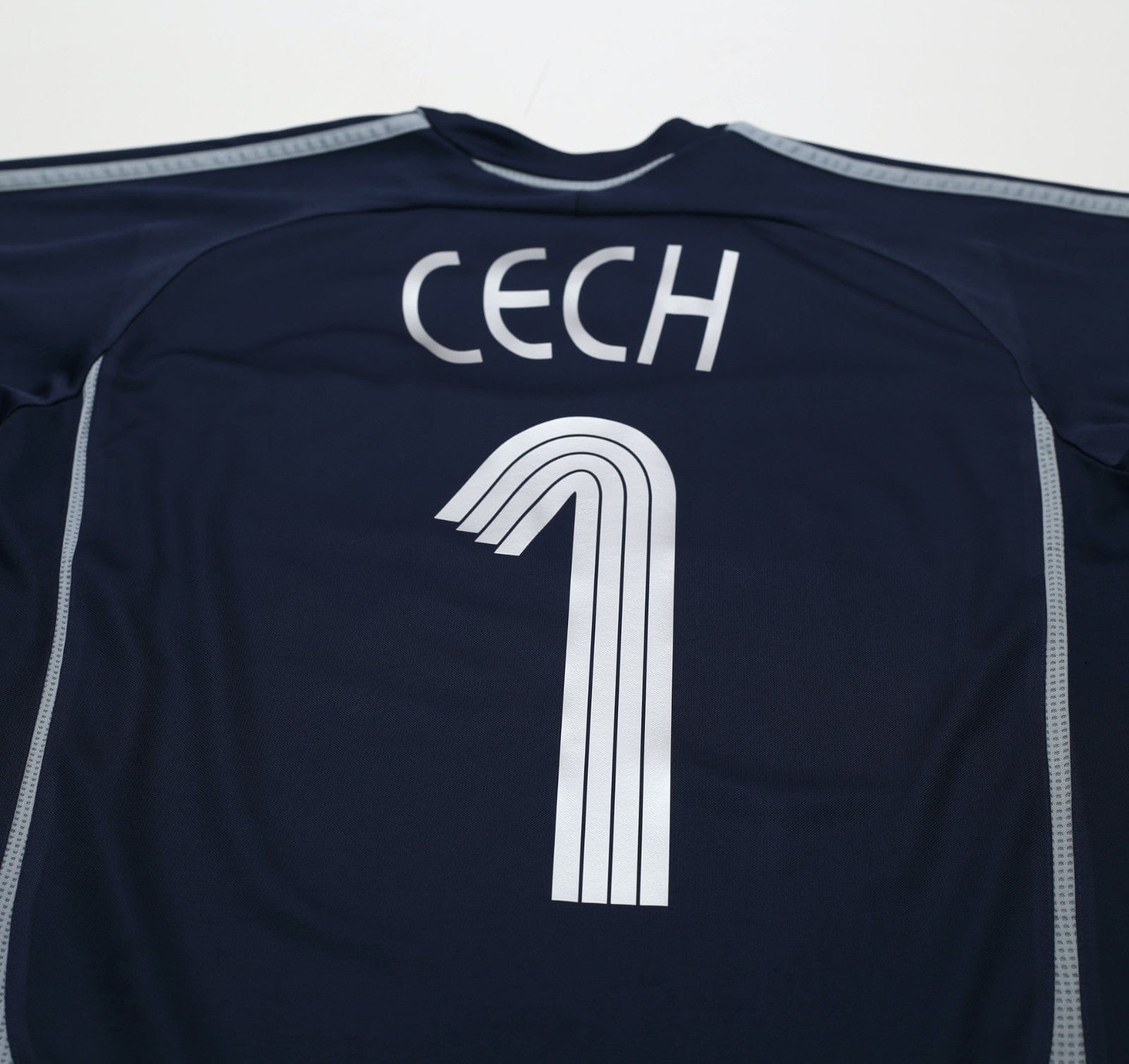 2006/08 CECH #1 Chelsea Vintage adidas UCL Goalkeeper Football Shirt (S)