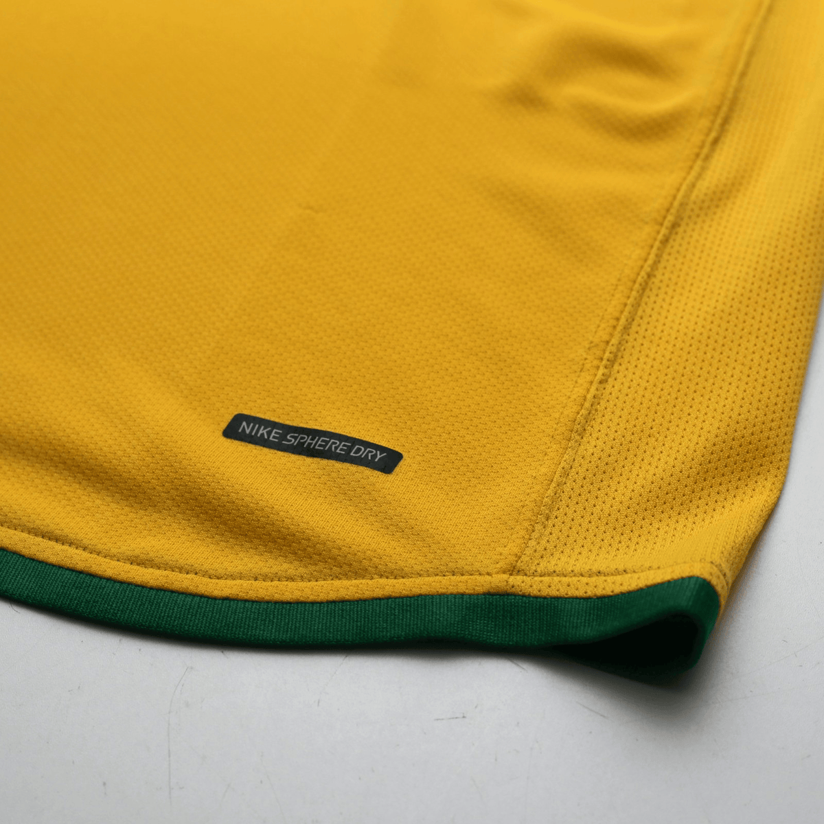 2006/08 Kaka #8 Brazil Vintage Nike World Cup 06 Home Football Shirt (M)