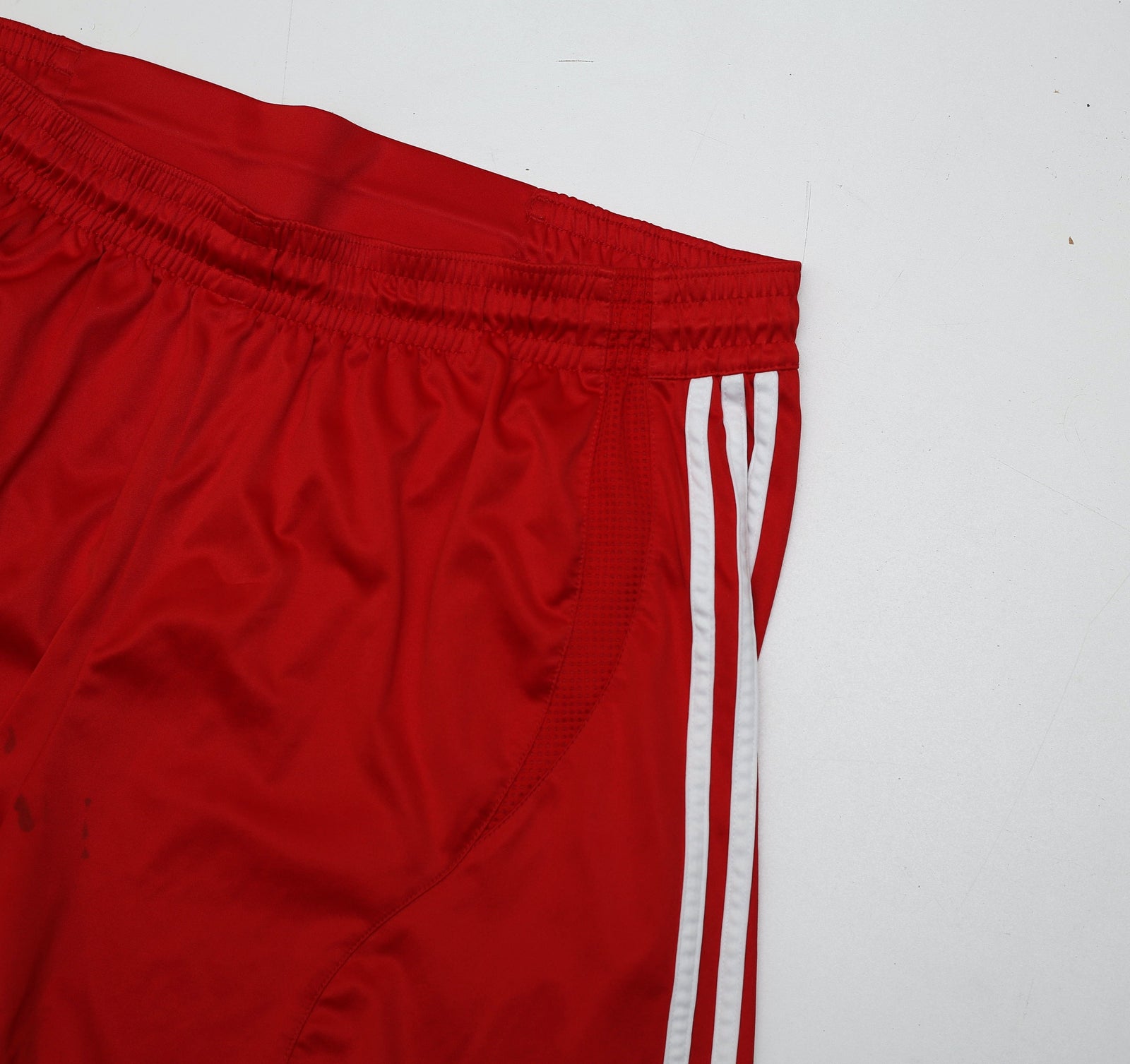 2006/08 LIVERPOOL Vintage adidas Home Football Shorts (34)