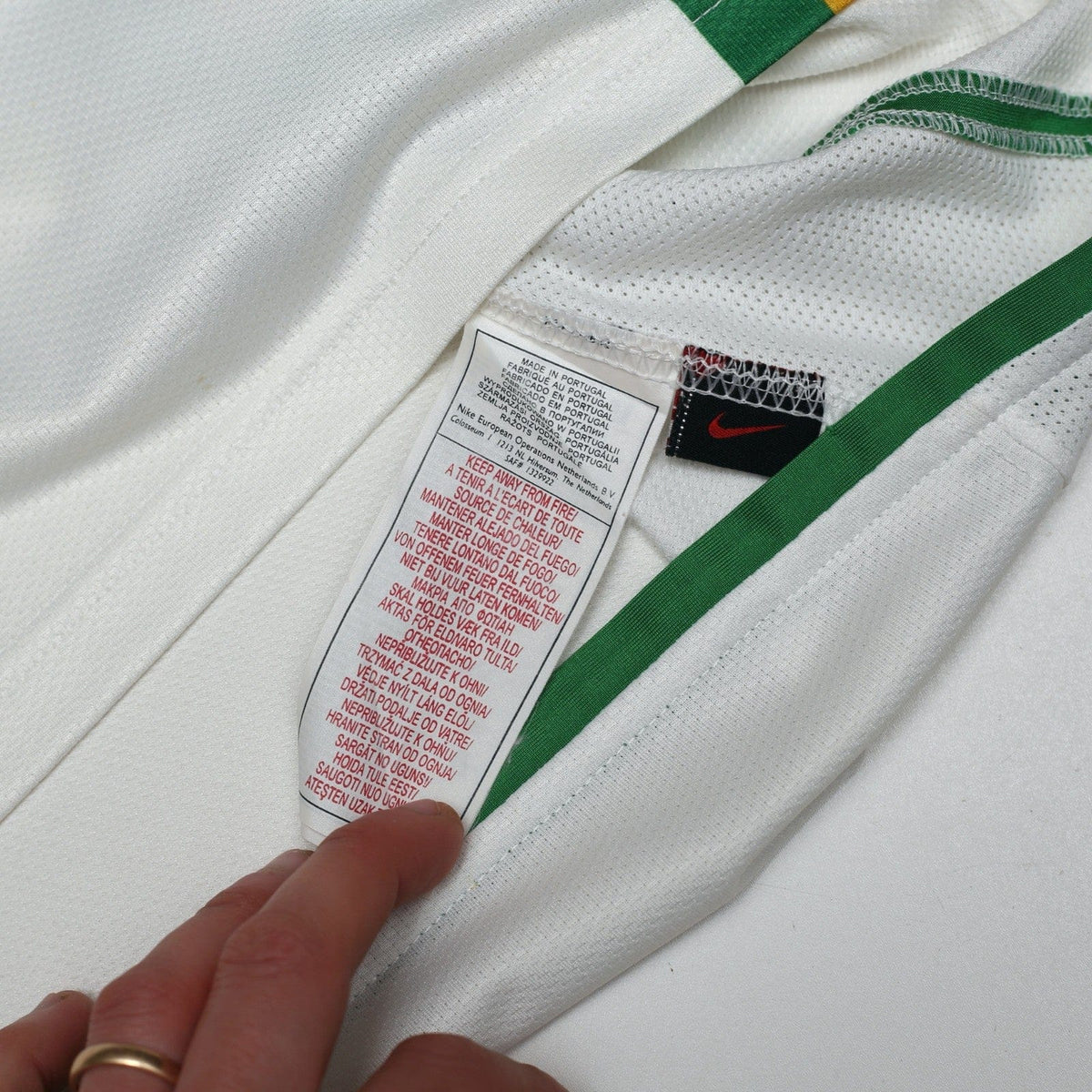 2006/08 Nakamura #25 Celtic Vintage Nike European 4th Football Shirt (M)