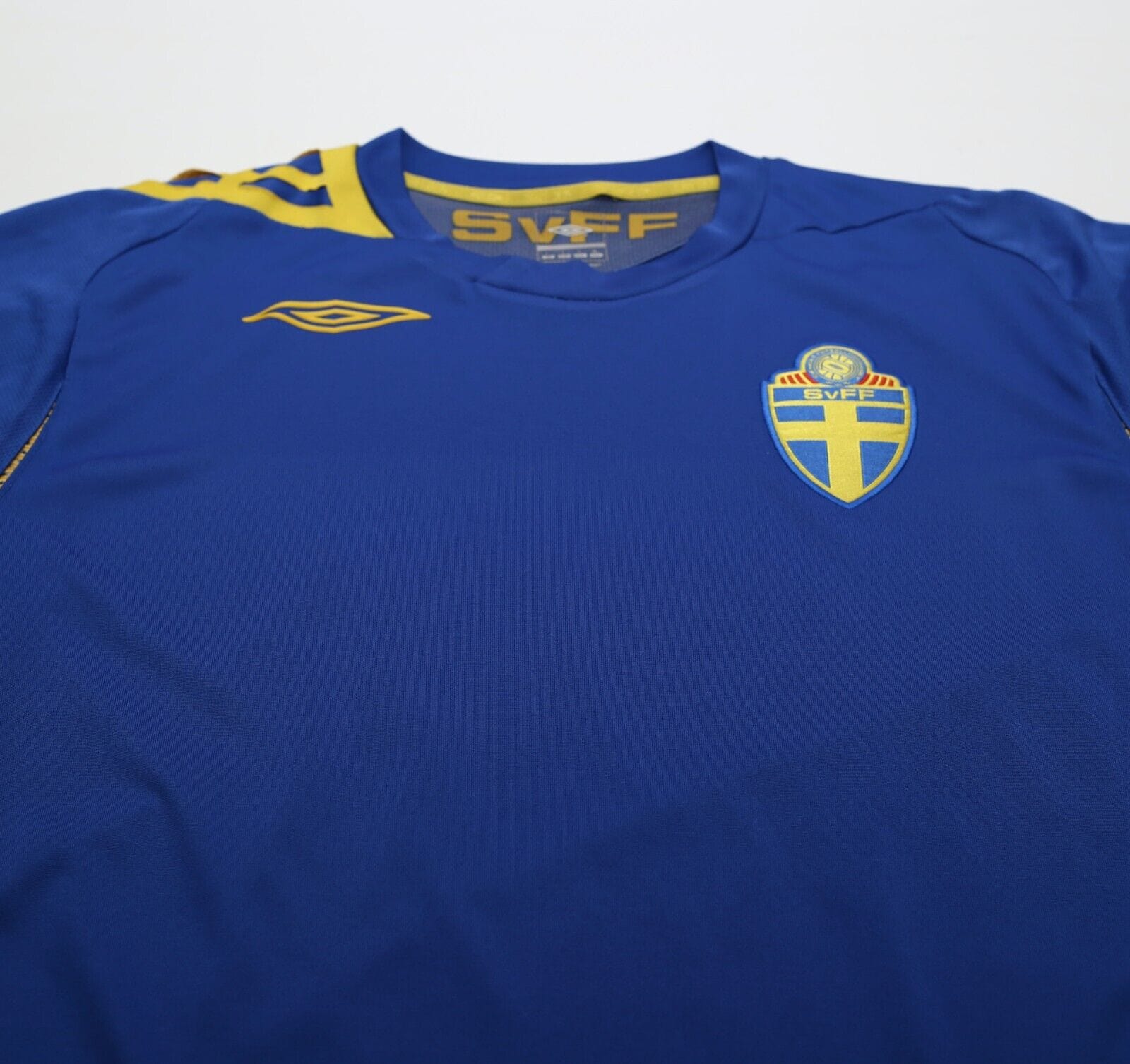 2006/08 Sweden Vintage Umbro Away Football Shirt (L)