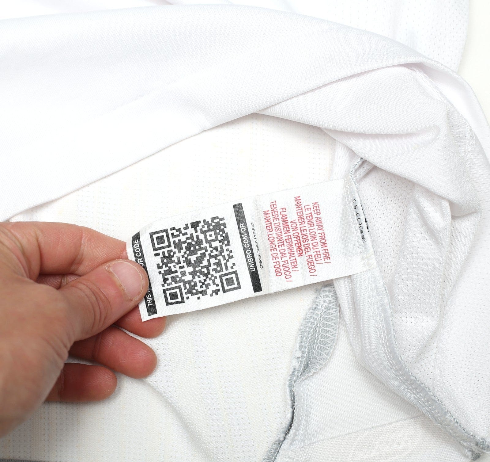 2007/08 CAHILL #17 Everton Vintage Umbro Away Football Shirt (S) SIGNED