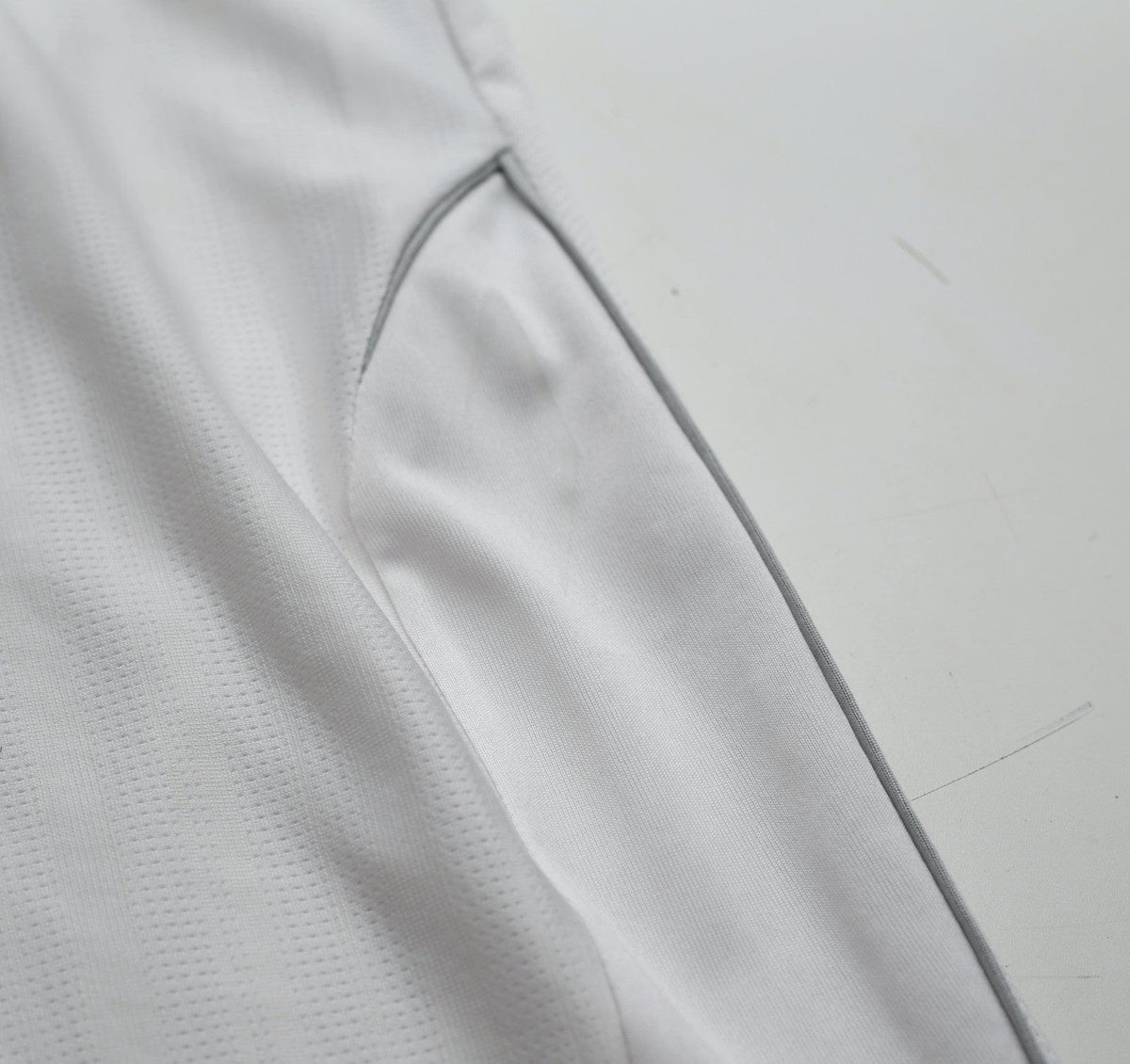 2007/08 CAHILL #17 Everton Vintage Umbro Away Football Shirt (S) SIGNED