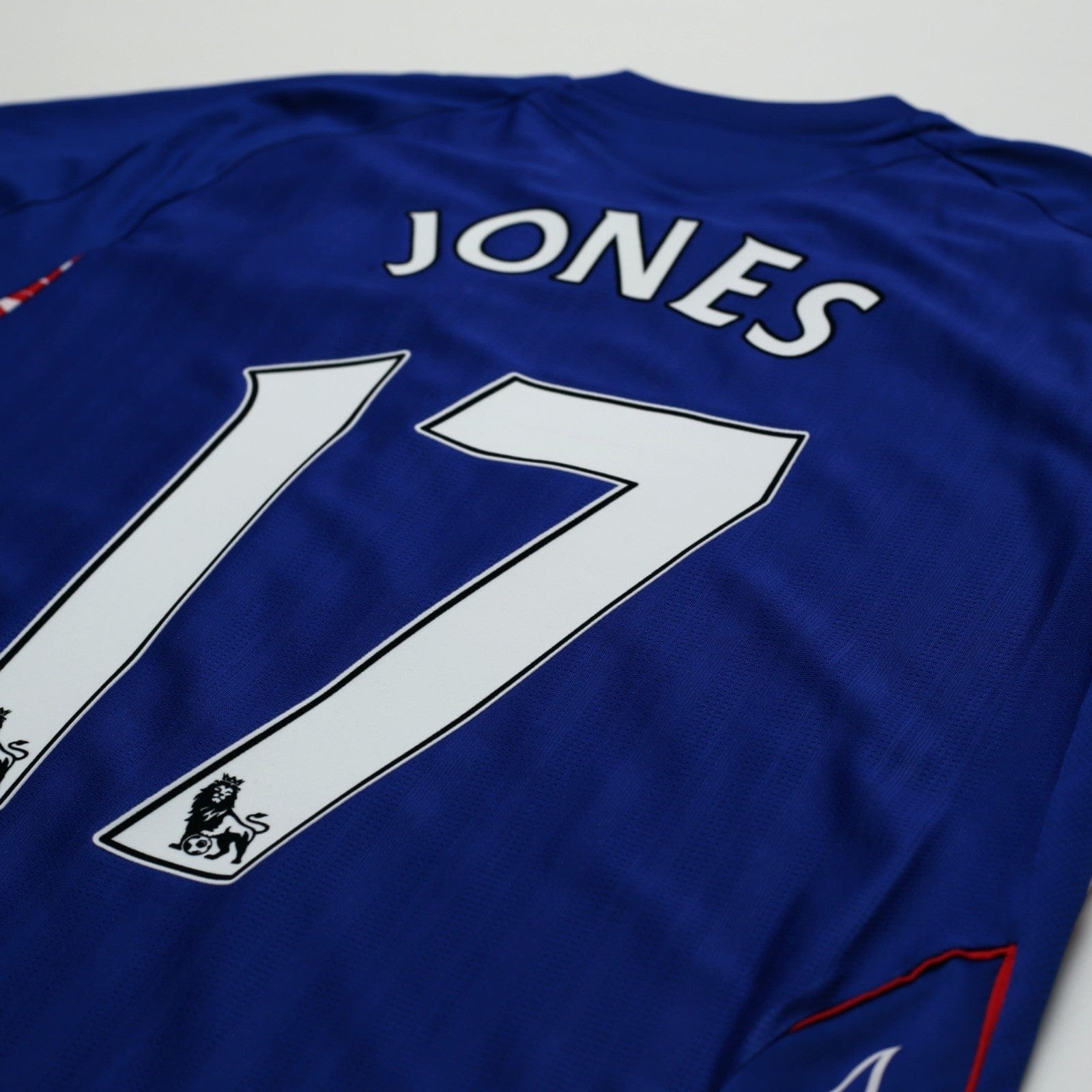 2007/08 Jones #17 Sunderland Vintage Umbro Away Football Shirt (M)