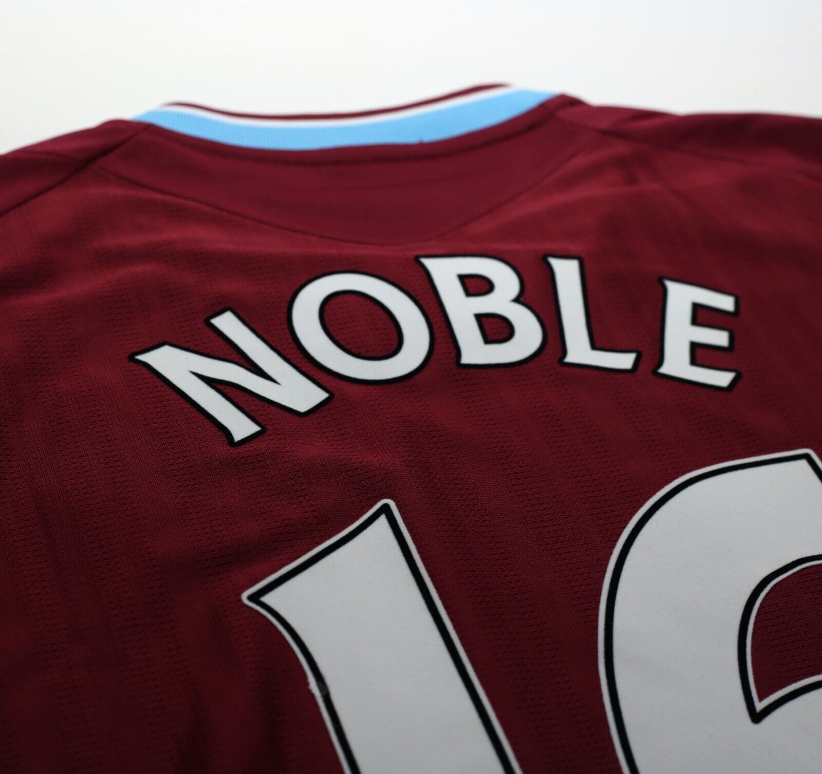 2007/08 NOBLE #16 West Ham United Vintage Umbro Football Shirt (L)