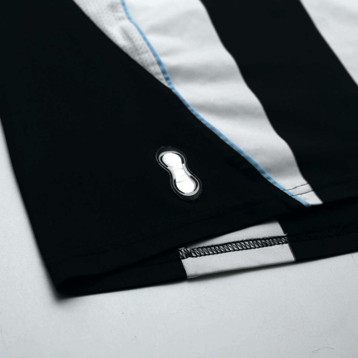 2007/09 Martins #9 Newcastle United Vintage adidas Home Football Shirt (M)