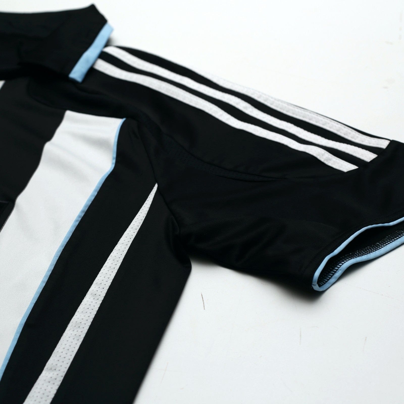 2007/09 Martins #9 Newcastle United Vintage adidas Home Football Shirt (M)