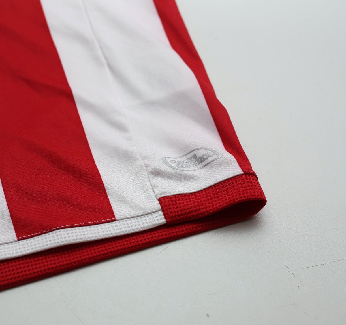 2009/10 BENT #11 Sunderland Vintage Umbro Football Shirt (XL)