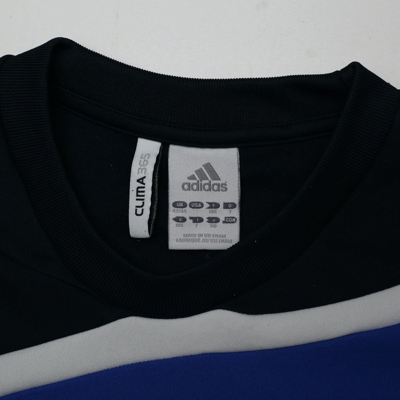 2009/10 Chelsea Vintage adidas Football Training Sweatshirt (L)
