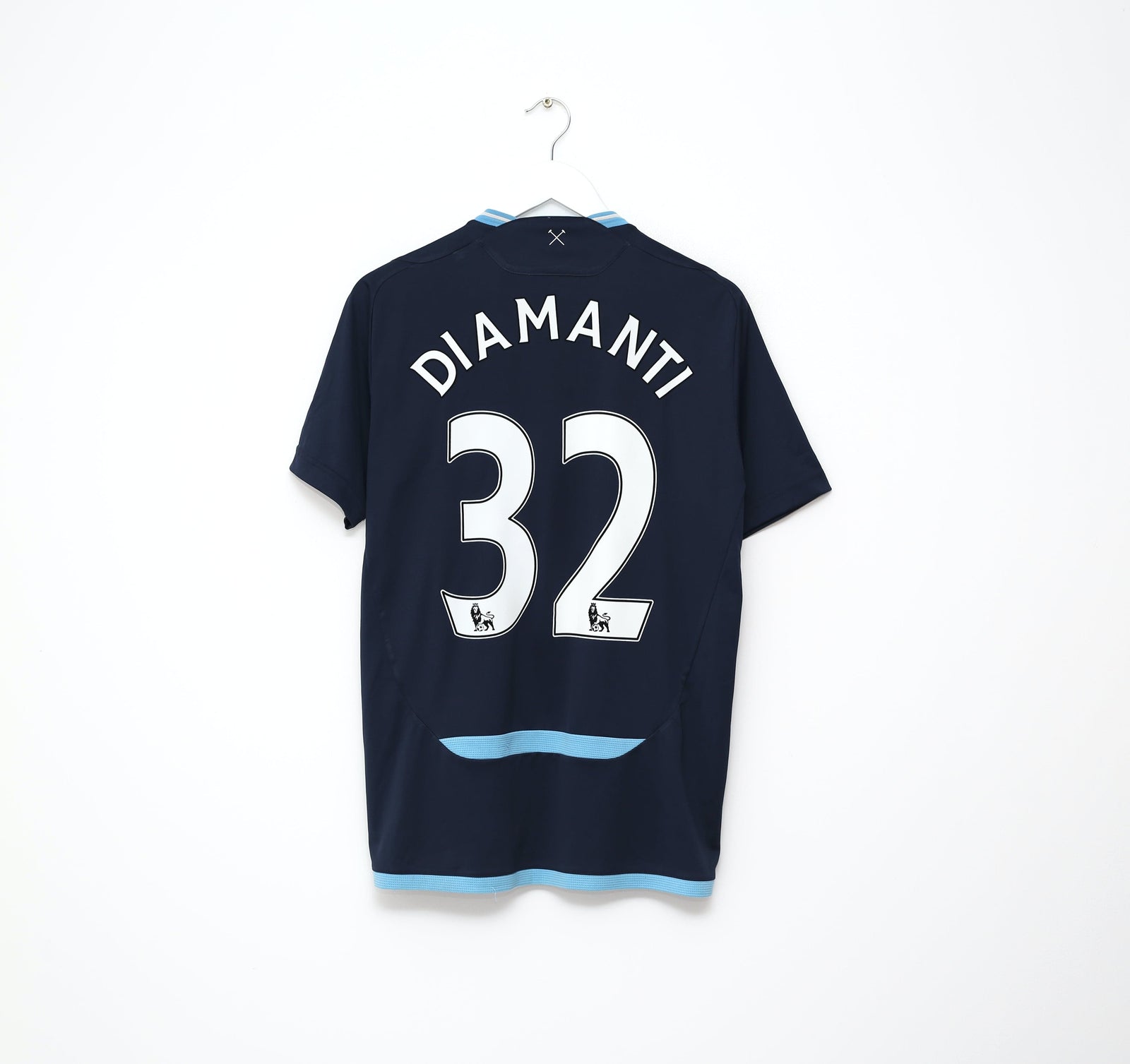 2009/10 DIAMANTI #32 West Ham Vintage Umbro Away Football Shirt (M)