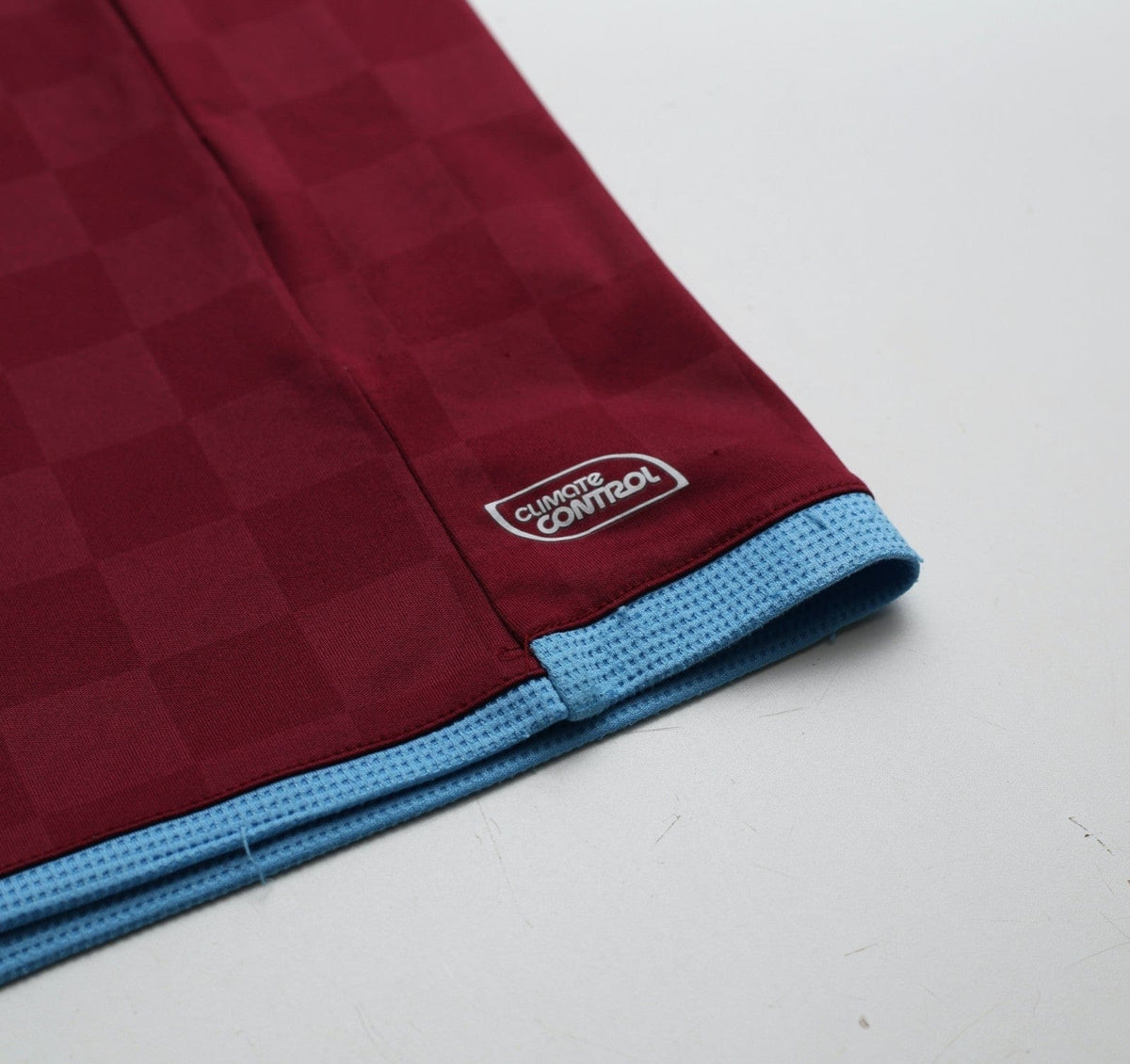 2009/10 DIAMANTI #32 West Ham Vintage Umbro Home Football Shirt (XL)