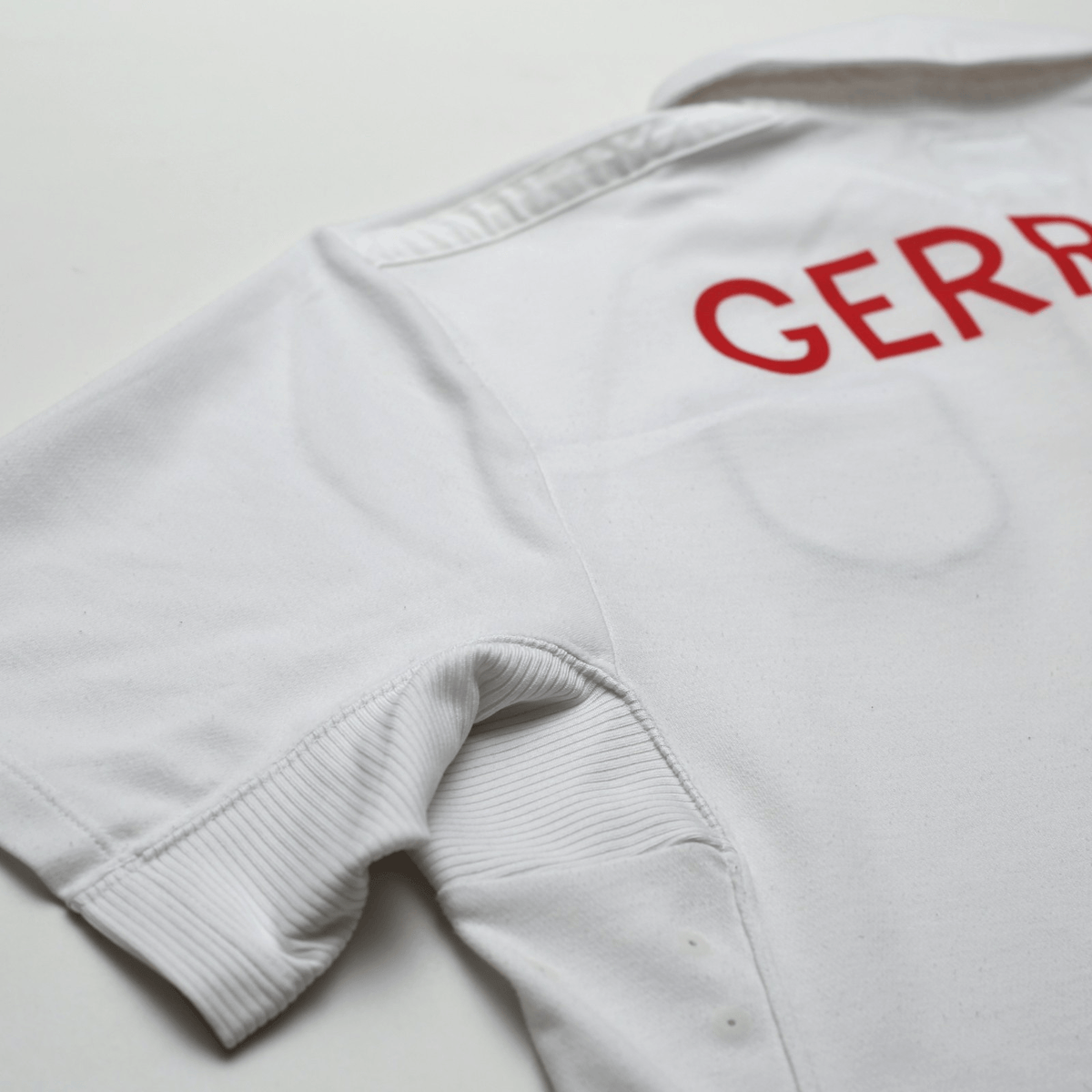 2009/10 Gerrard #4 England Vintage Umbro Home Football Shirt (S) WC 2010 (38)