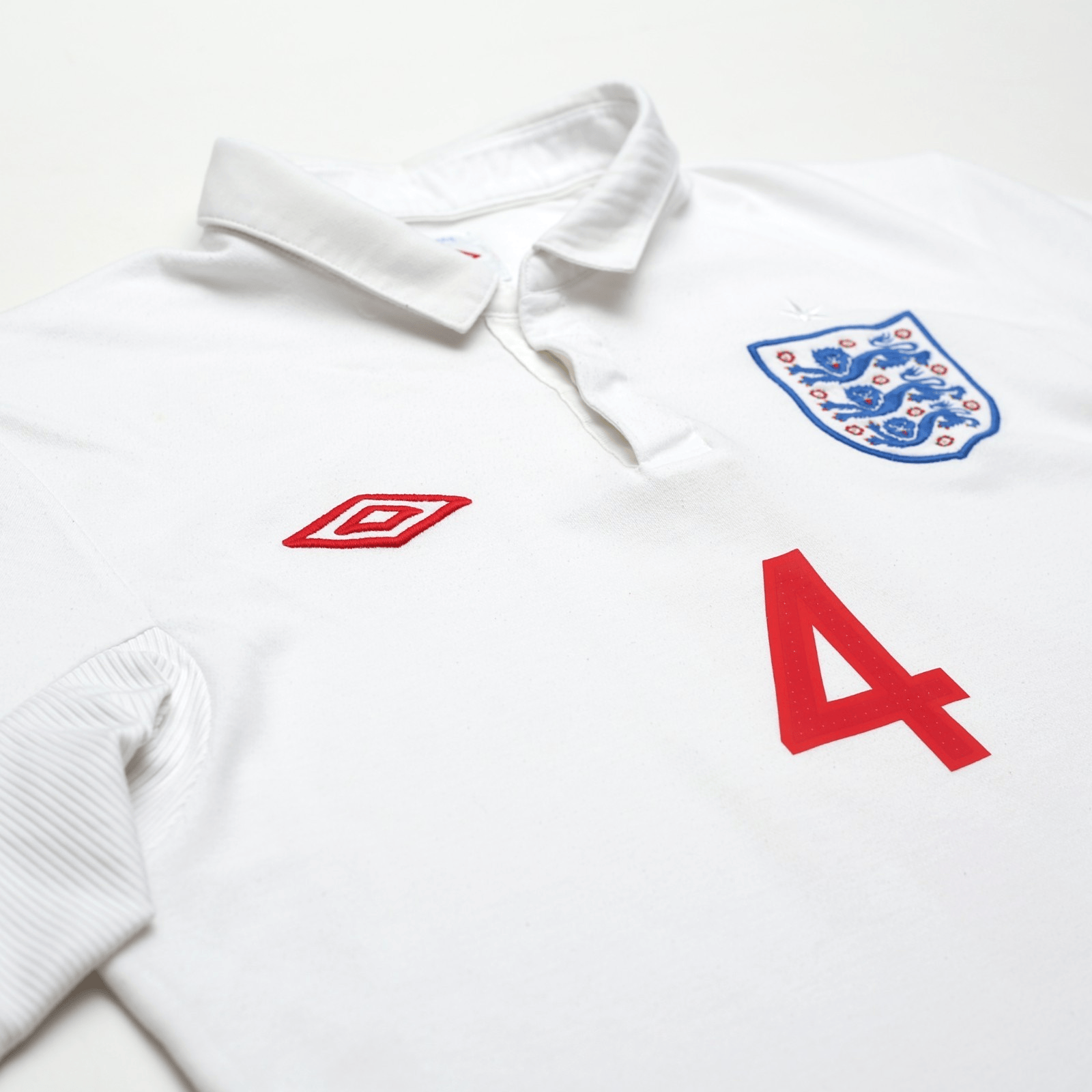2009/10 Gerrard #4 England Vintage Umbro Home Football Shirt (S) WC 2010 (38)