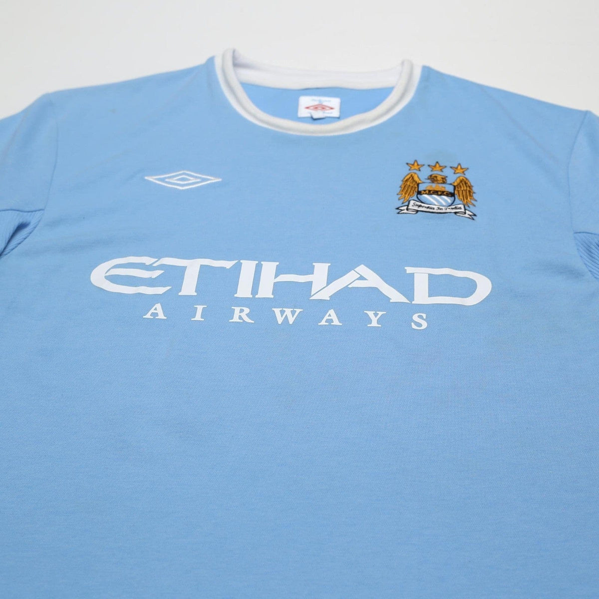 2009/10 Tevez #32 Manchester City Vintage Umbro Home Football Shirt (L) 44
