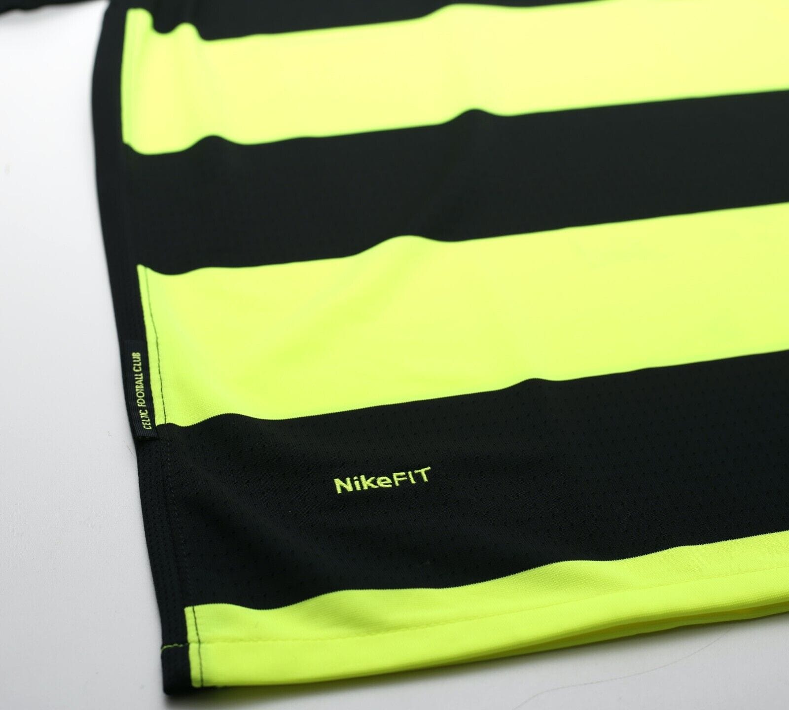 2009/11 CELTIC Vintage Nike Away Football Shirt (L)