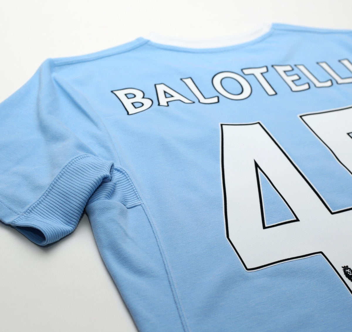 2010/11 BALOTELLI #45 Manchester City Vintage Umbro Home Football Shirt (S) 38