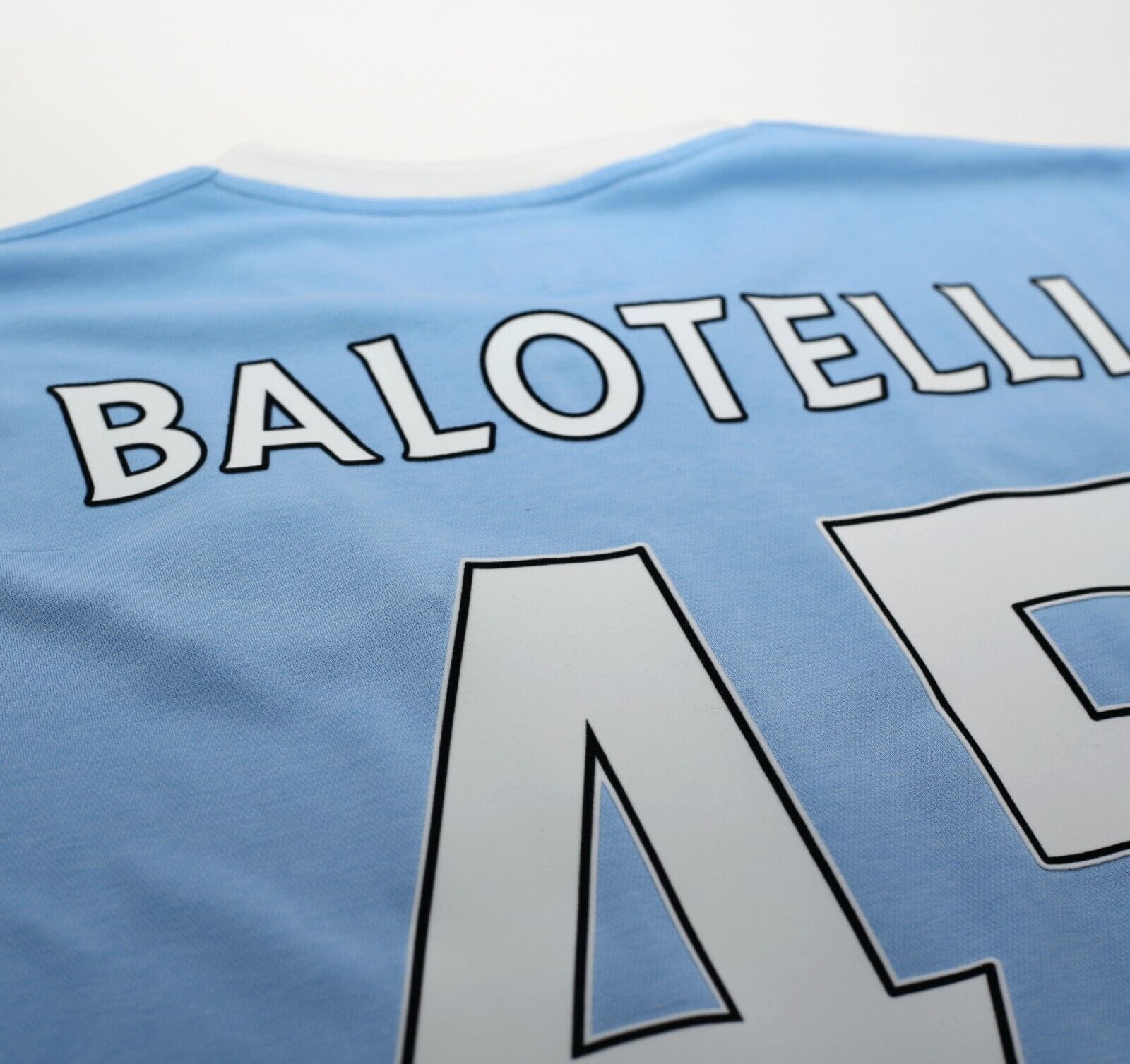 2010/11 BALOTELLI #45 Manchester City Vintage Umbro Home Football Shirt (XL) 44