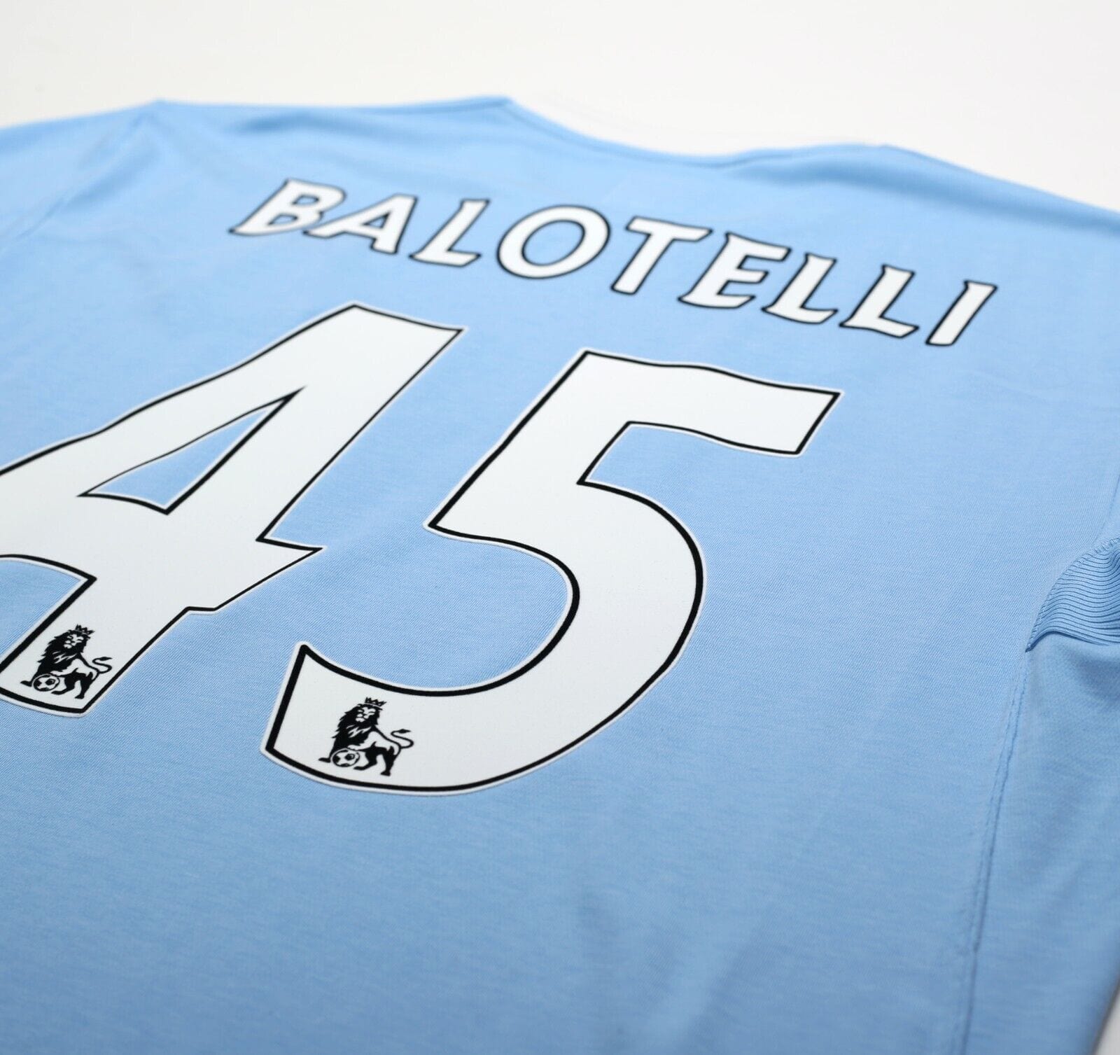 2010/11 BALOTELLI #45 Manchester City Vintage Umbro Home Football Shirt (XL) 44