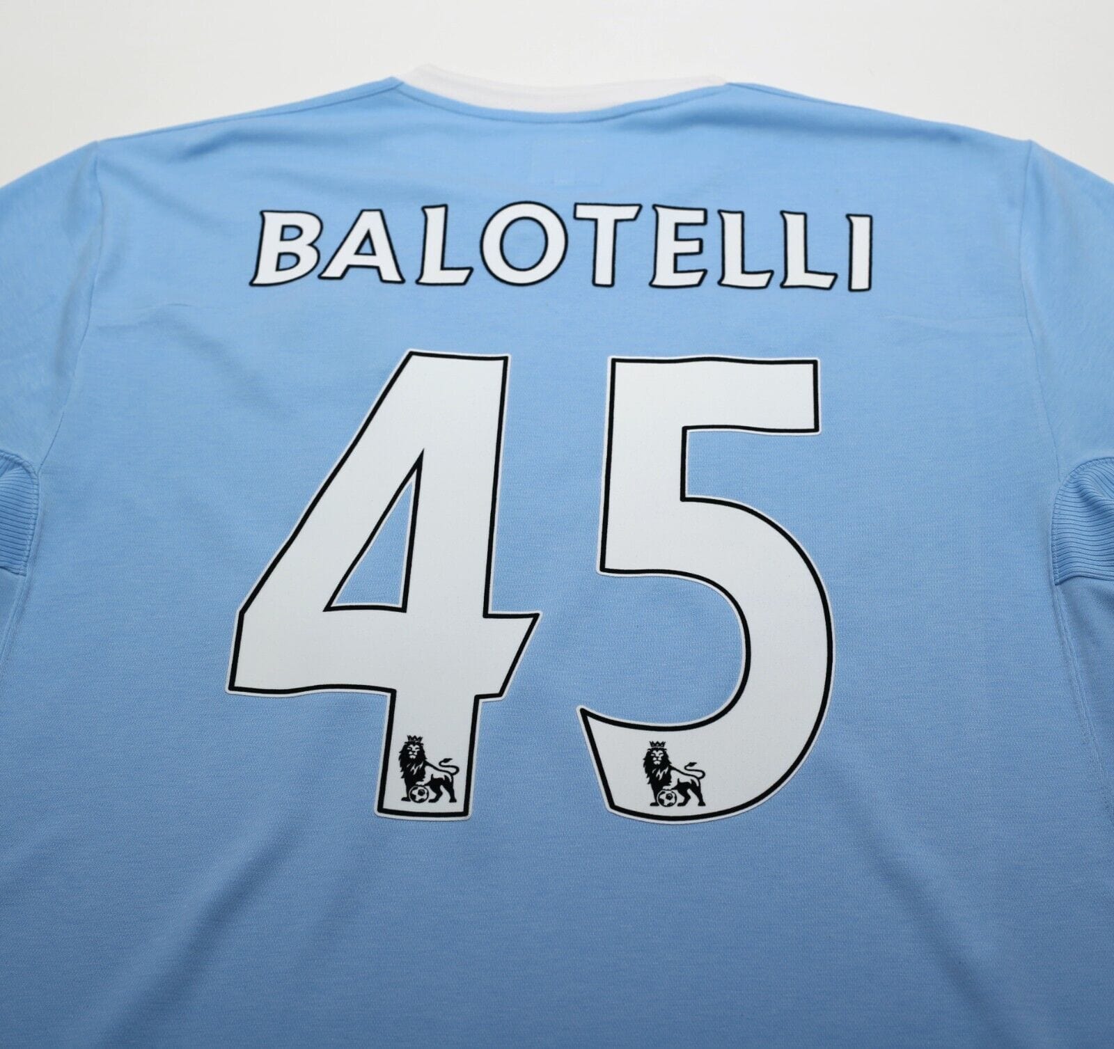 2010/11 BALOTELLI #45 Manchester City Vintage Umbro Home Football Shirt (XL) 44