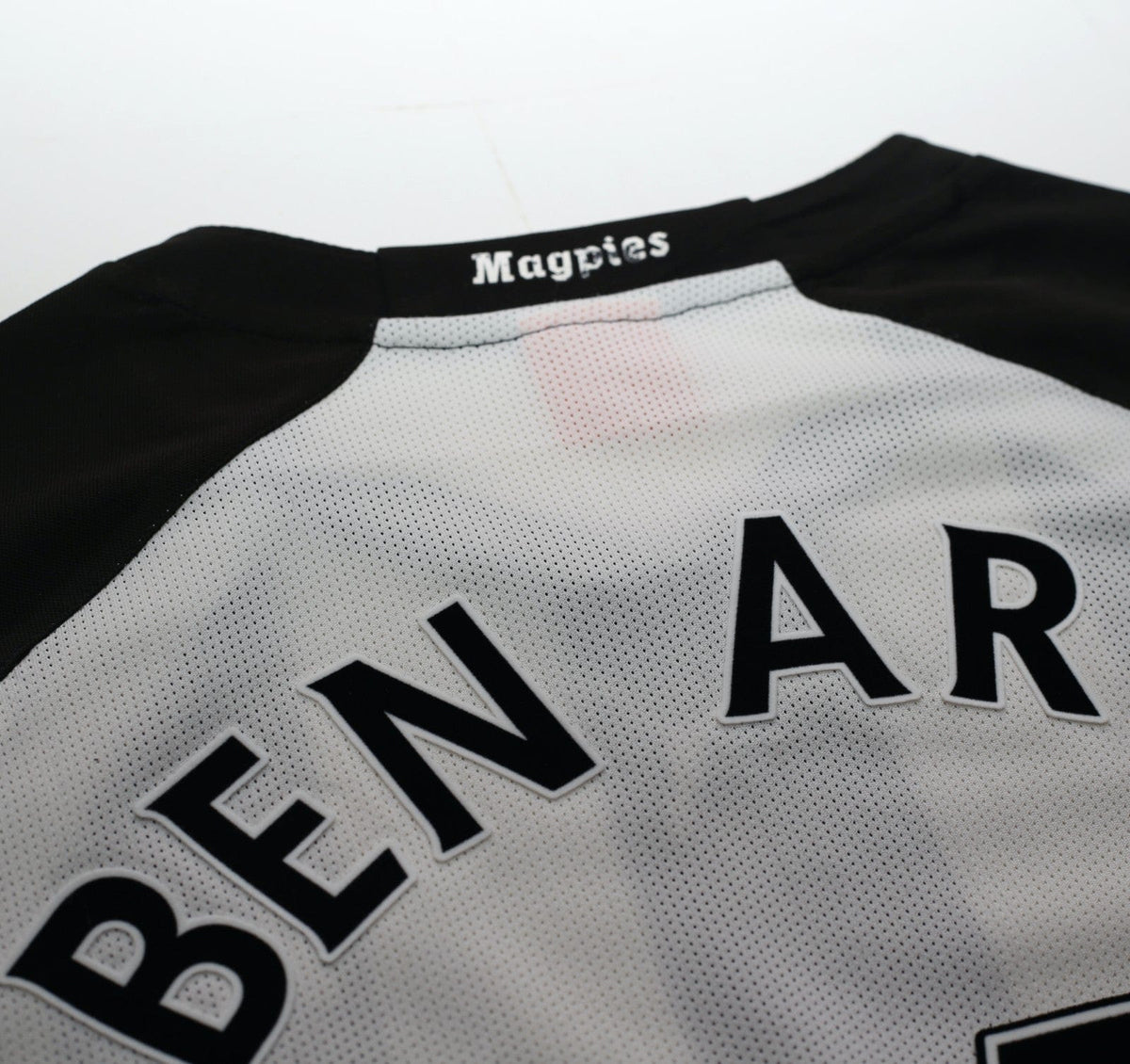 2010/11 BEN ARFA #37 Newcastle United Vintage PUMA Home Football Shirt (S)