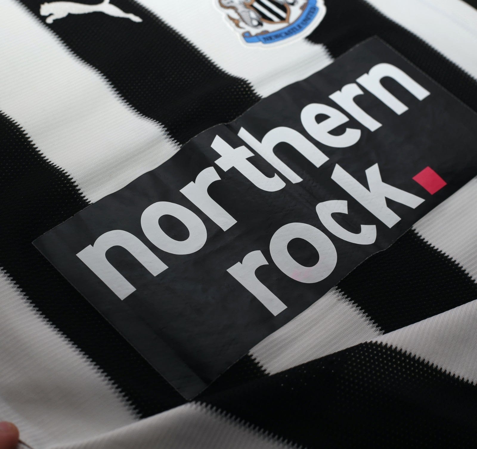 2010/11 BEN ARFA #37 Newcastle United Vintage PUMA Home Football Shirt (S)